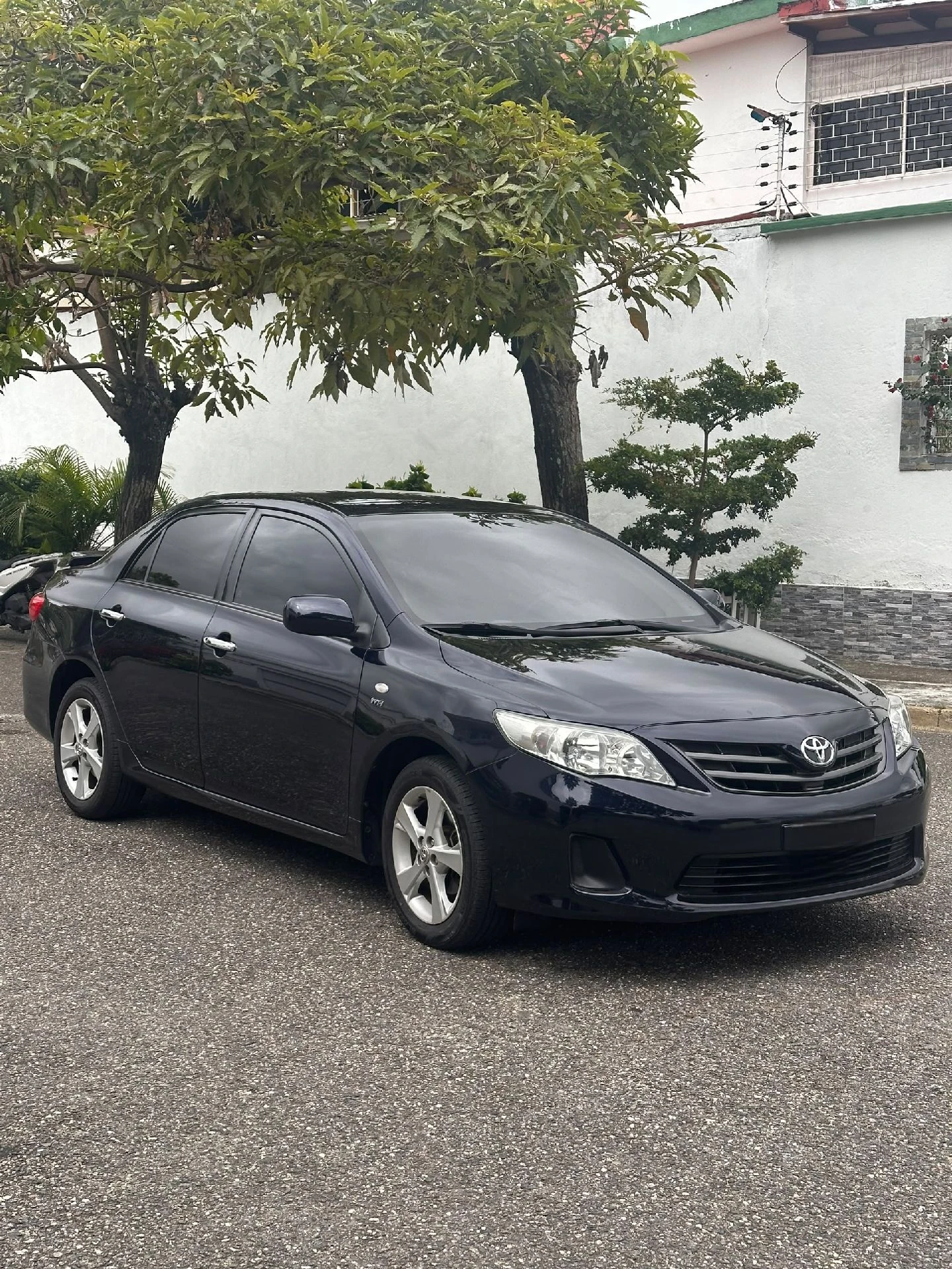 2013 Toyota Corolla Xei — photo 2