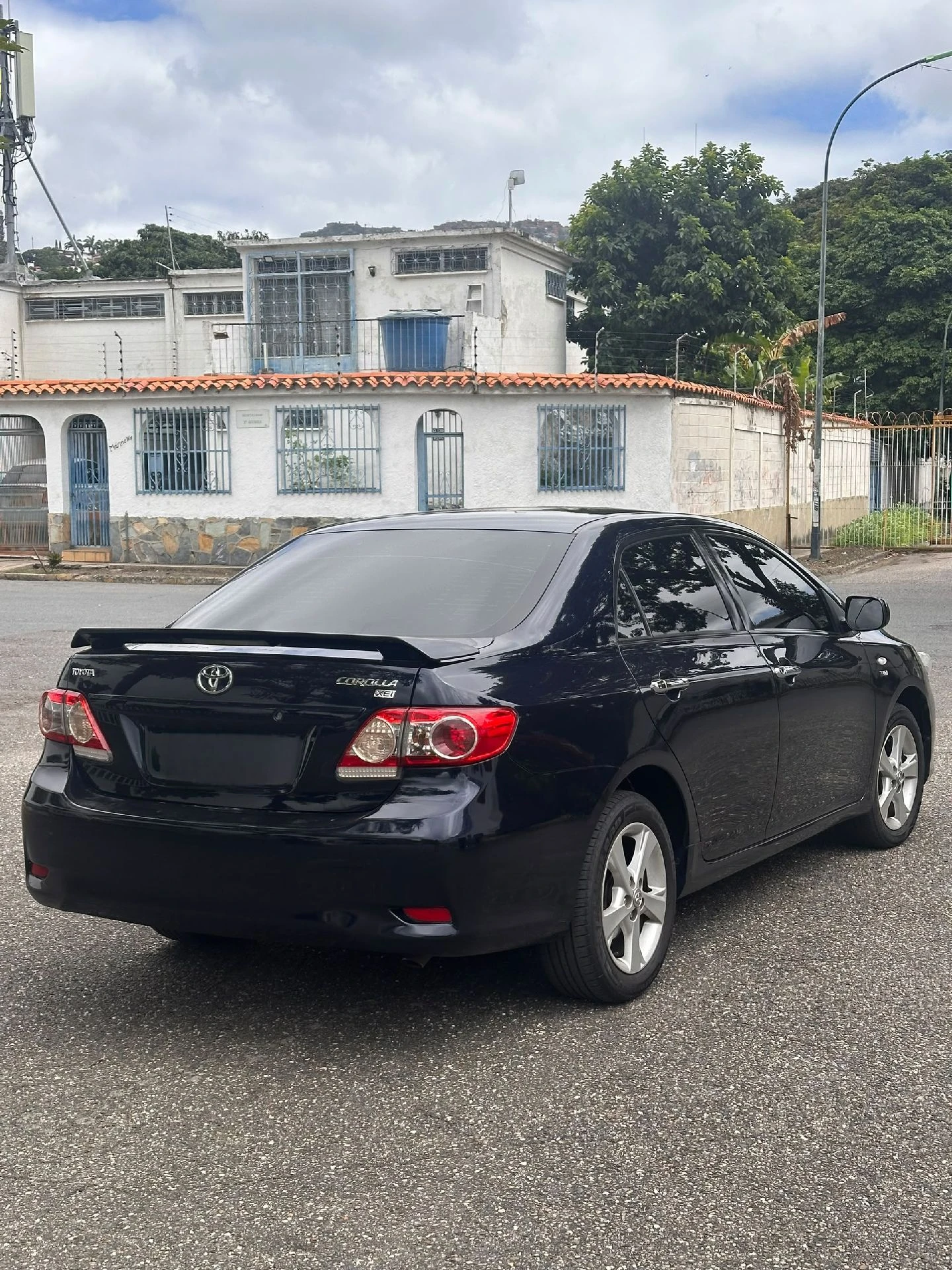 2013 Toyota Corolla Xei — photo 4