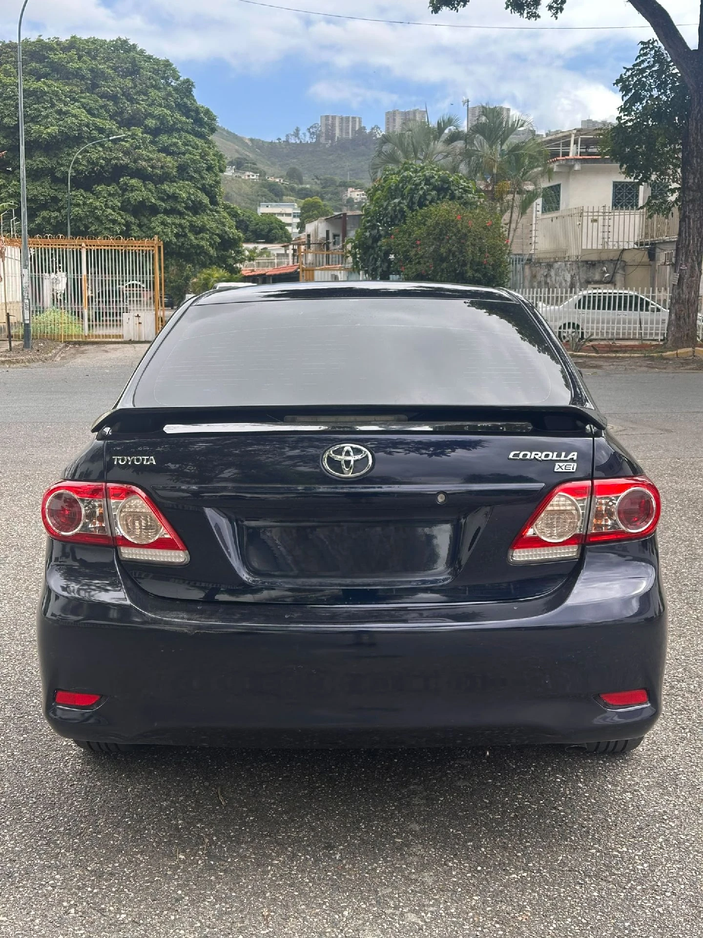 2013 Toyota Corolla Xei — photo 6
