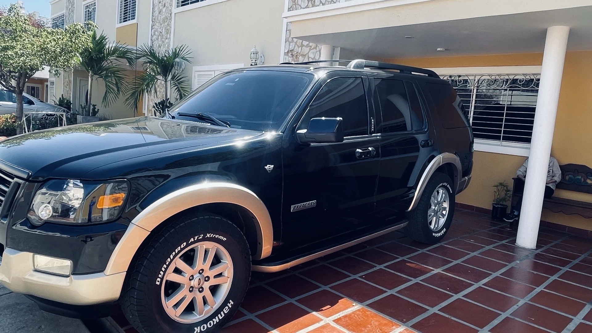 2008 Ford Explorer Eddie Bauer — photo 2