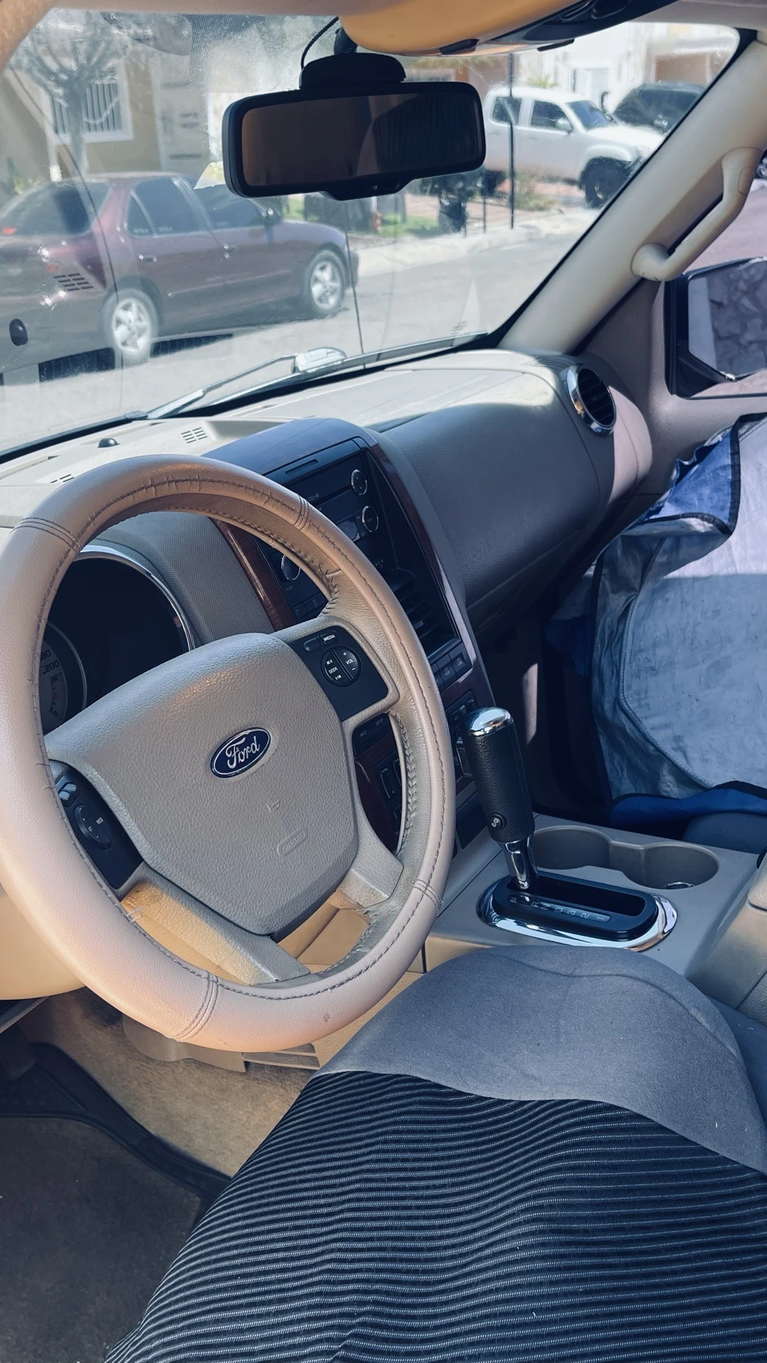 2008 Ford Explorer Eddie Bauer — photo 5