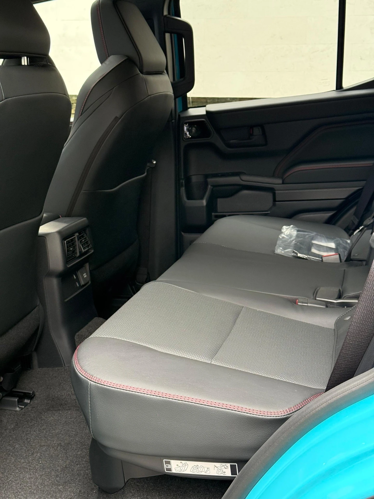 2026 Toyota 4Runner TRD pro — photo 7