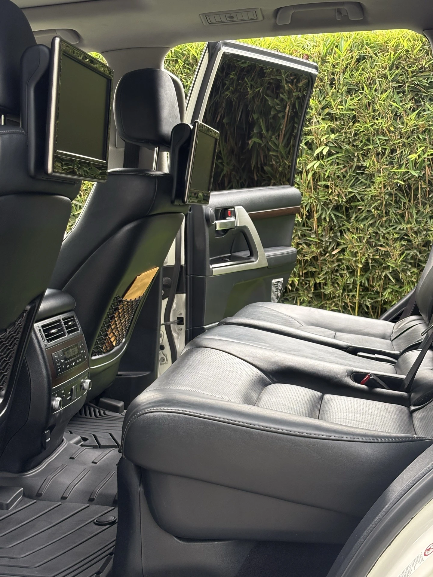 2016 Toyota Land Cruiser Lc200 — photo 6