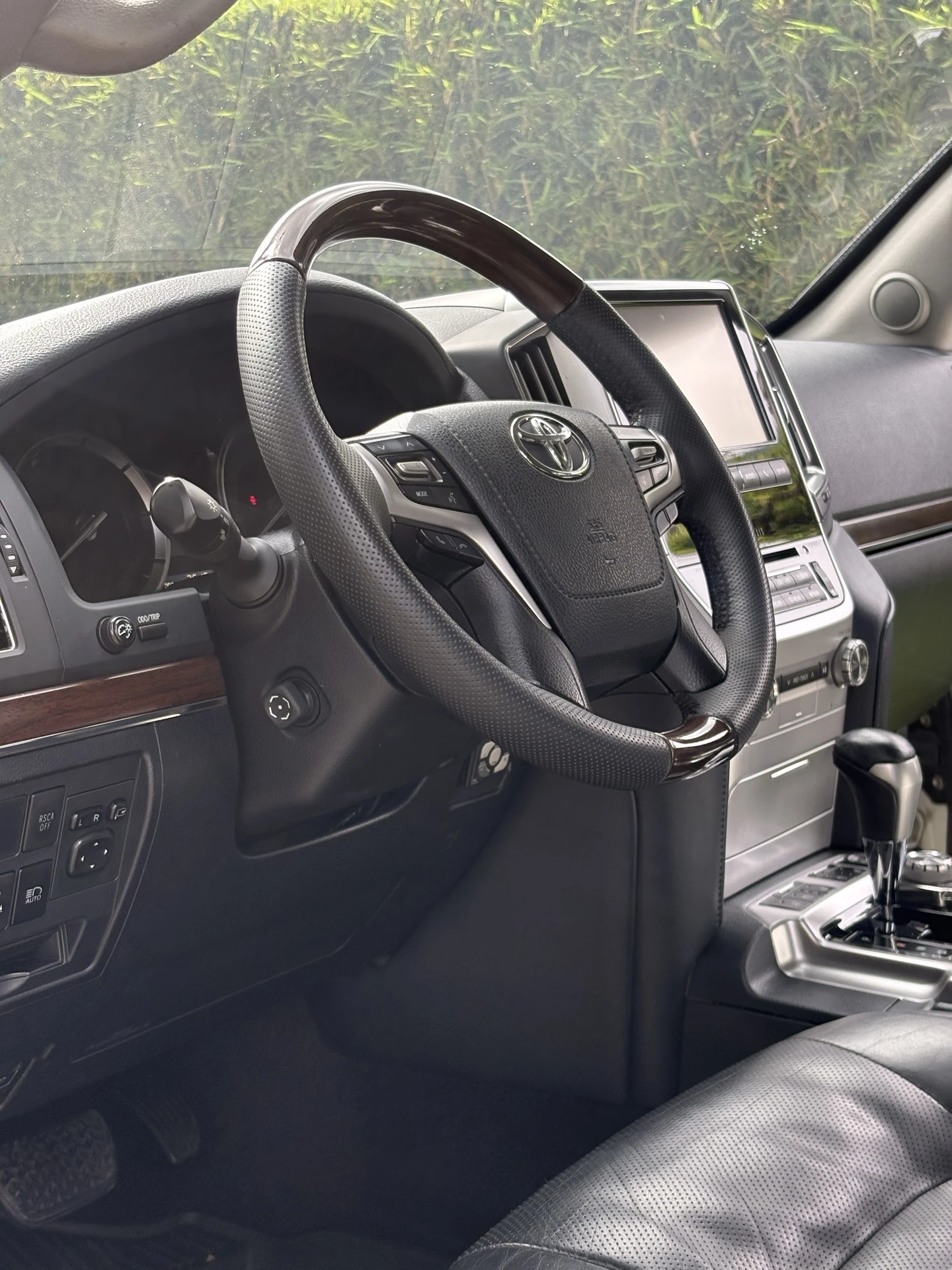 2016 Toyota Land Cruiser Lc200 — photo 5