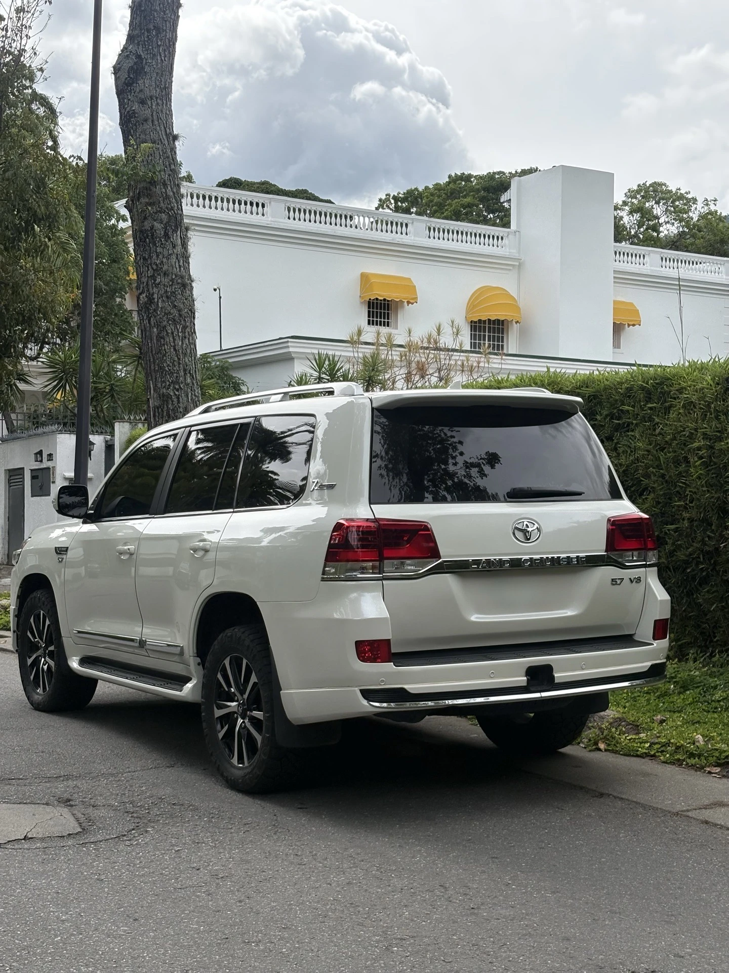 2016 Toyota Land Cruiser Lc200 — photo 10