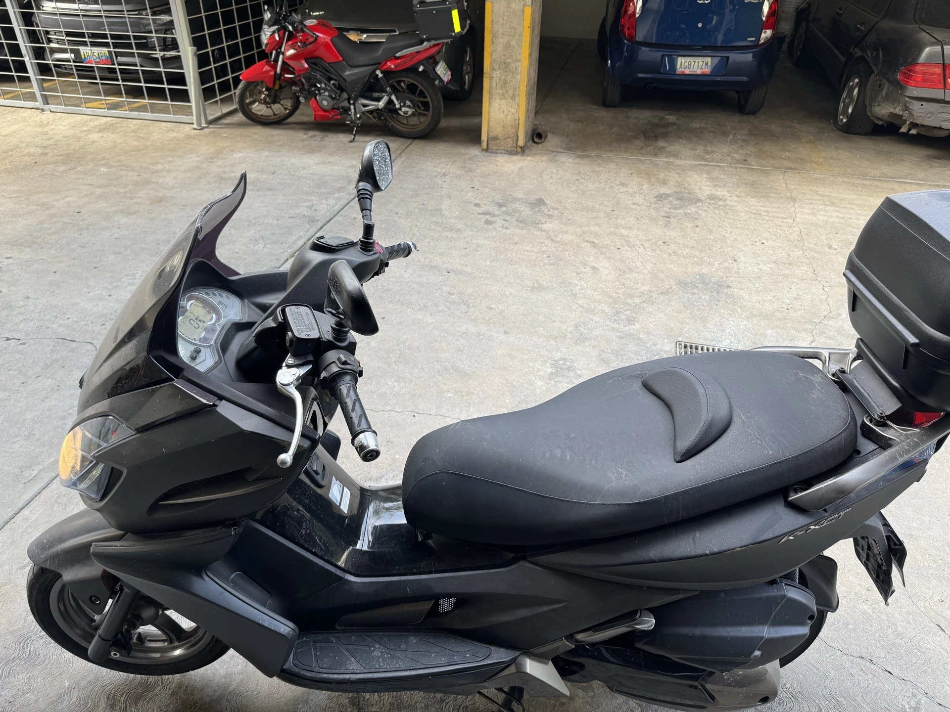 2015 Kymco X-Town 300i Sport — photo 11