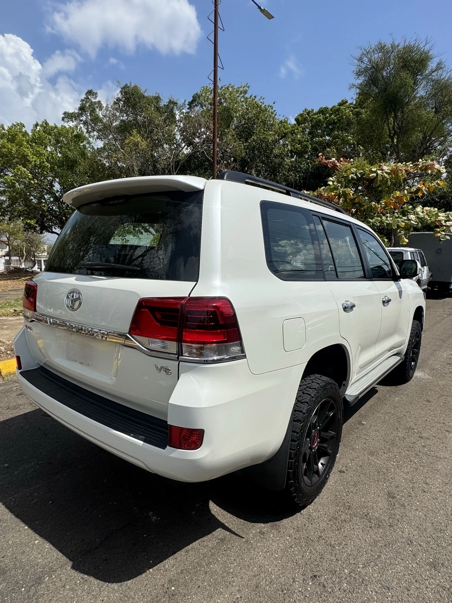 2018 Toyota Land Cruiser 200 GXR V6 — photo 3
