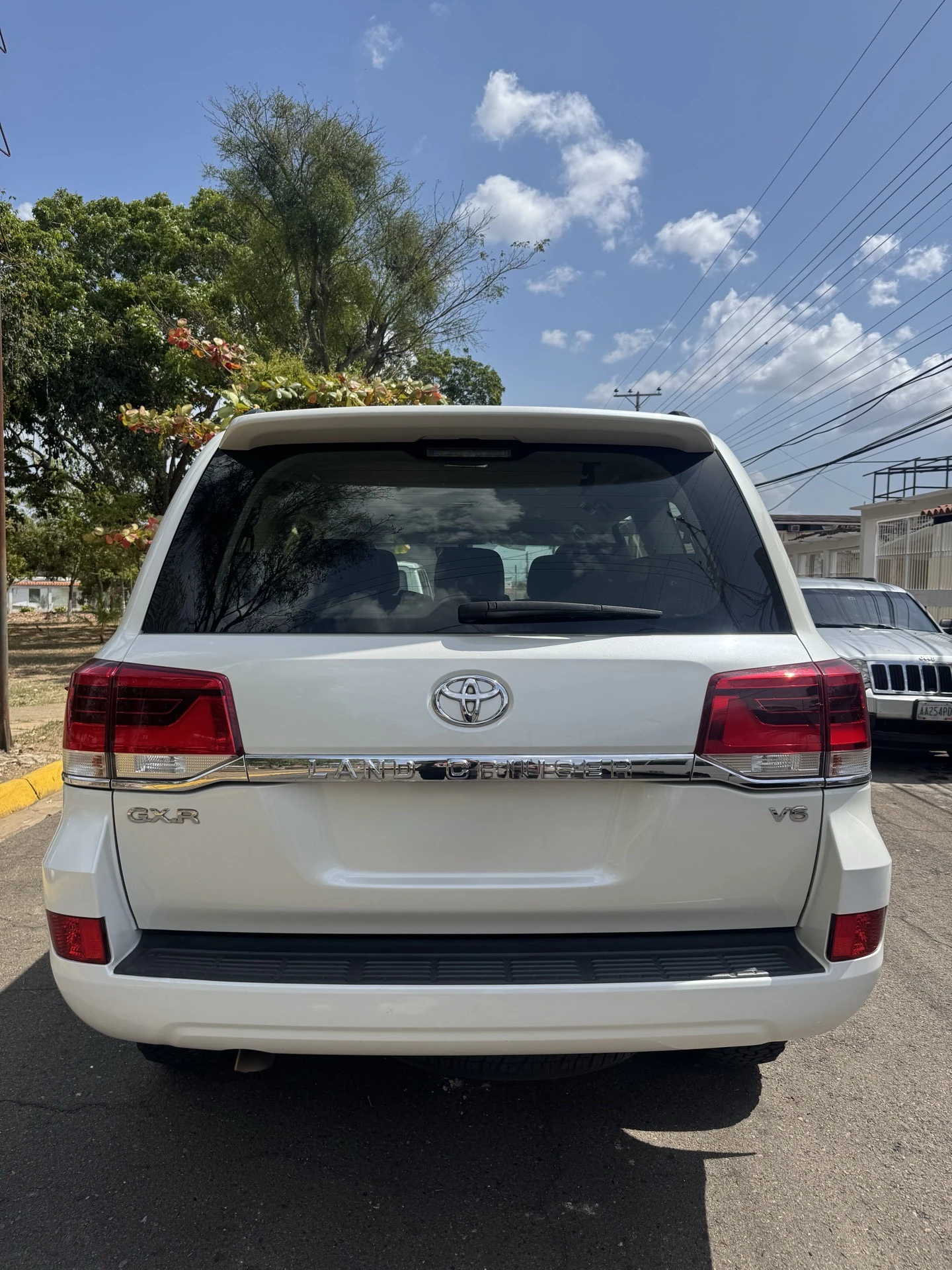 2018 Toyota Land Cruiser 200 GXR V6 — photo 4