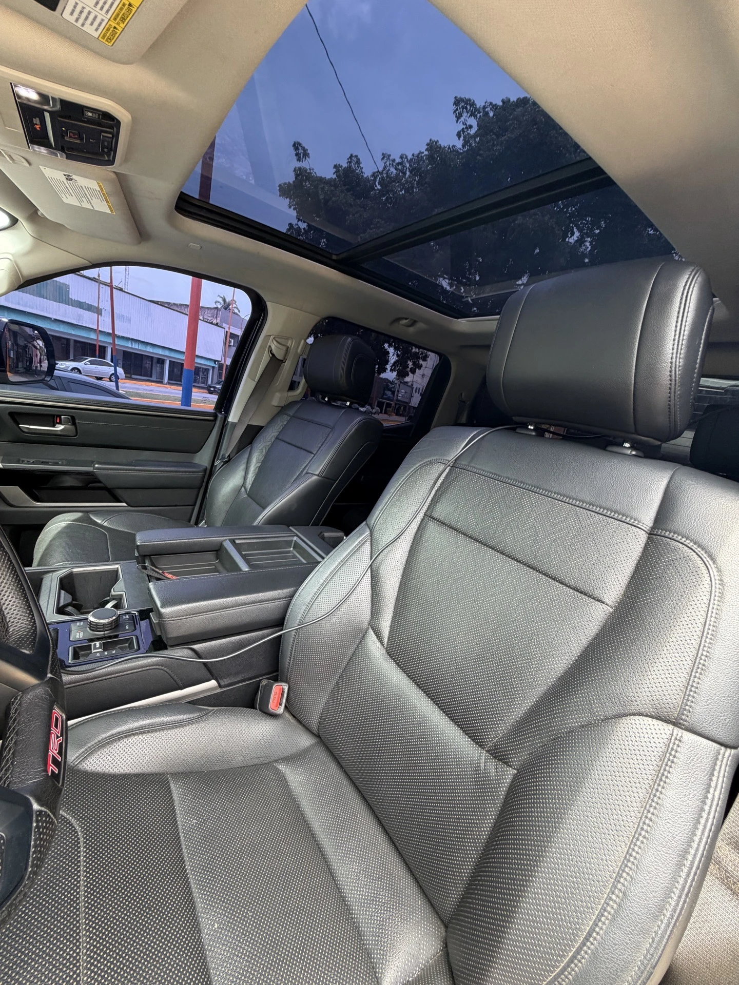 2022 Toyota Tundra Limited TRD SPORT — photo 6