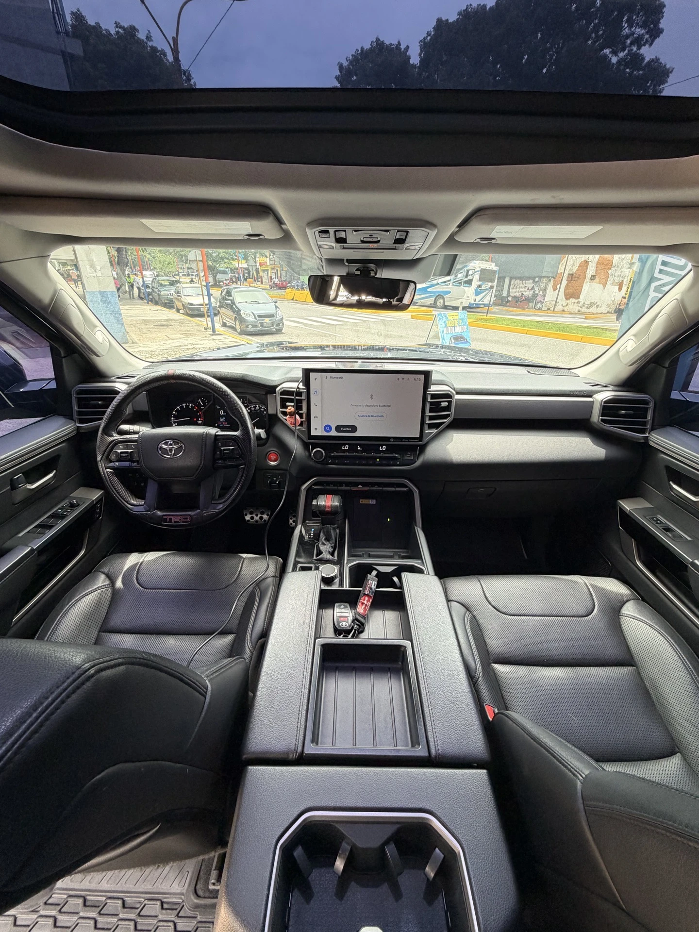 2022 Toyota Tundra Limited TRD SPORT — photo 9
