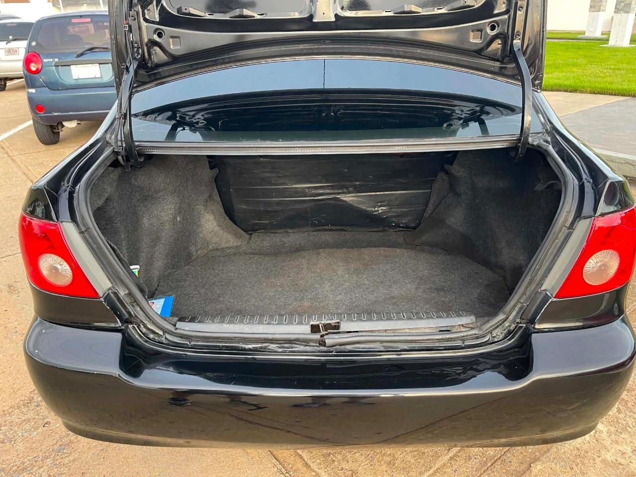2008 Toyota Corolla XEI — photo 6