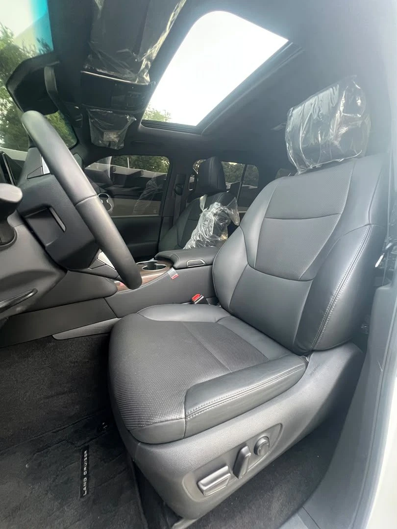 2025 Toyota Land Cruiser LC300 VXR — photo 9