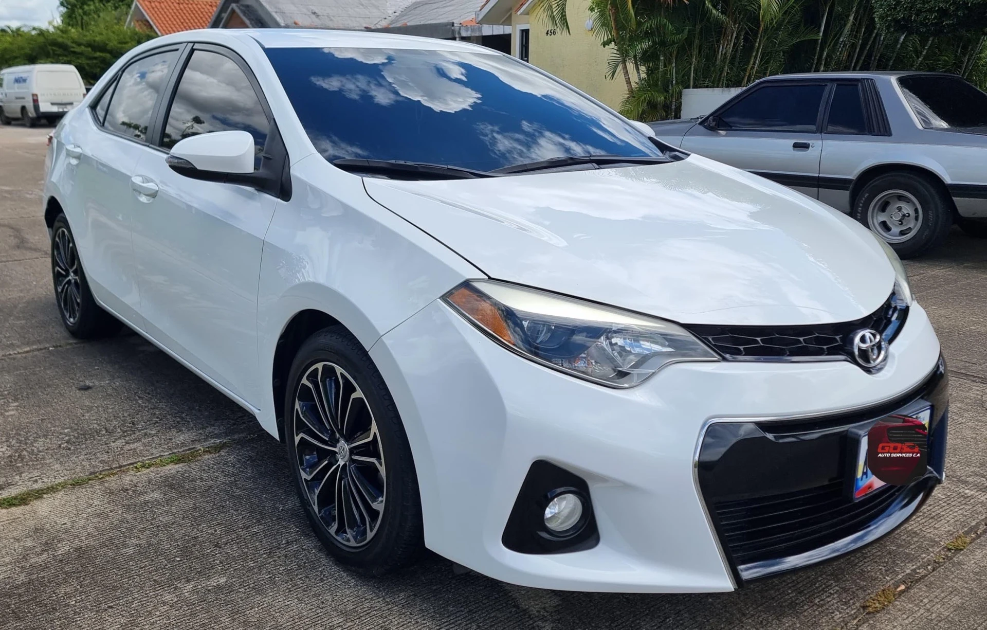 2015 Toyota Corolla Sport — photo 2
