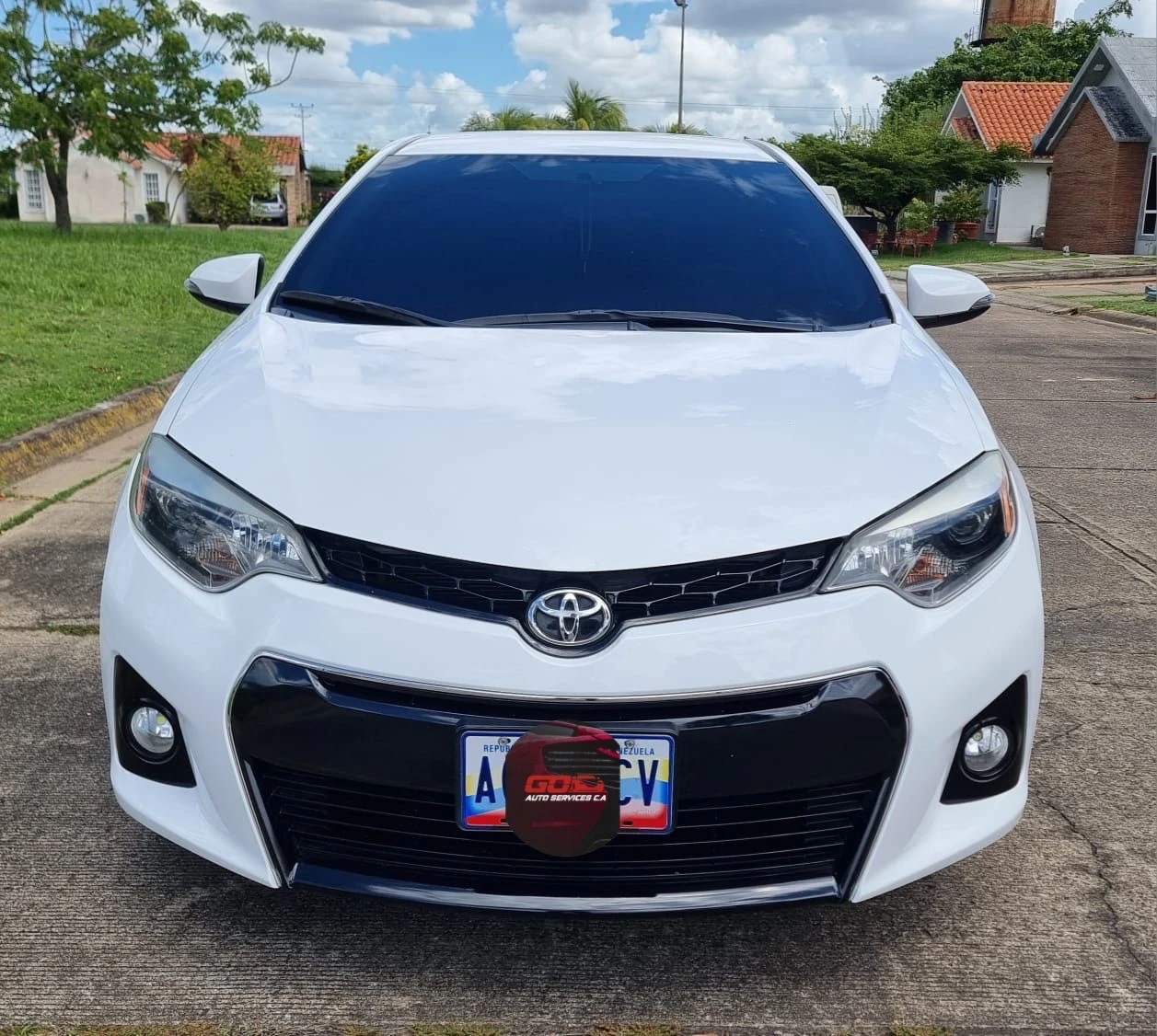 2015 Toyota Corolla Sport — photo 3