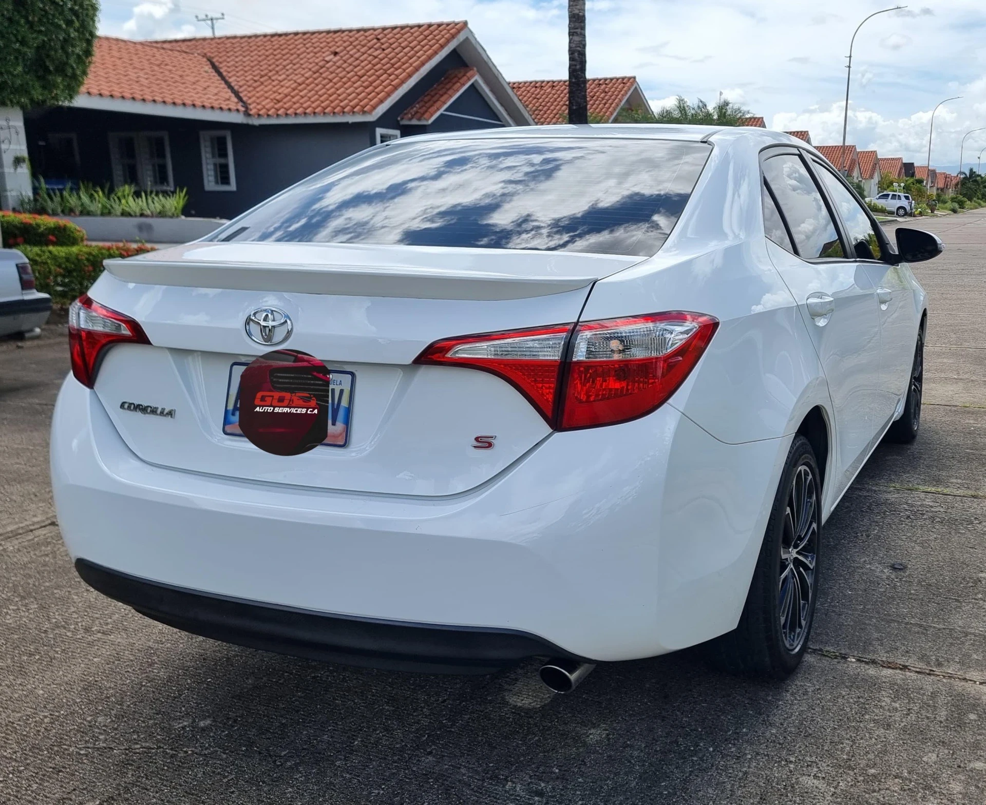2015 Toyota Corolla Sport — photo 5