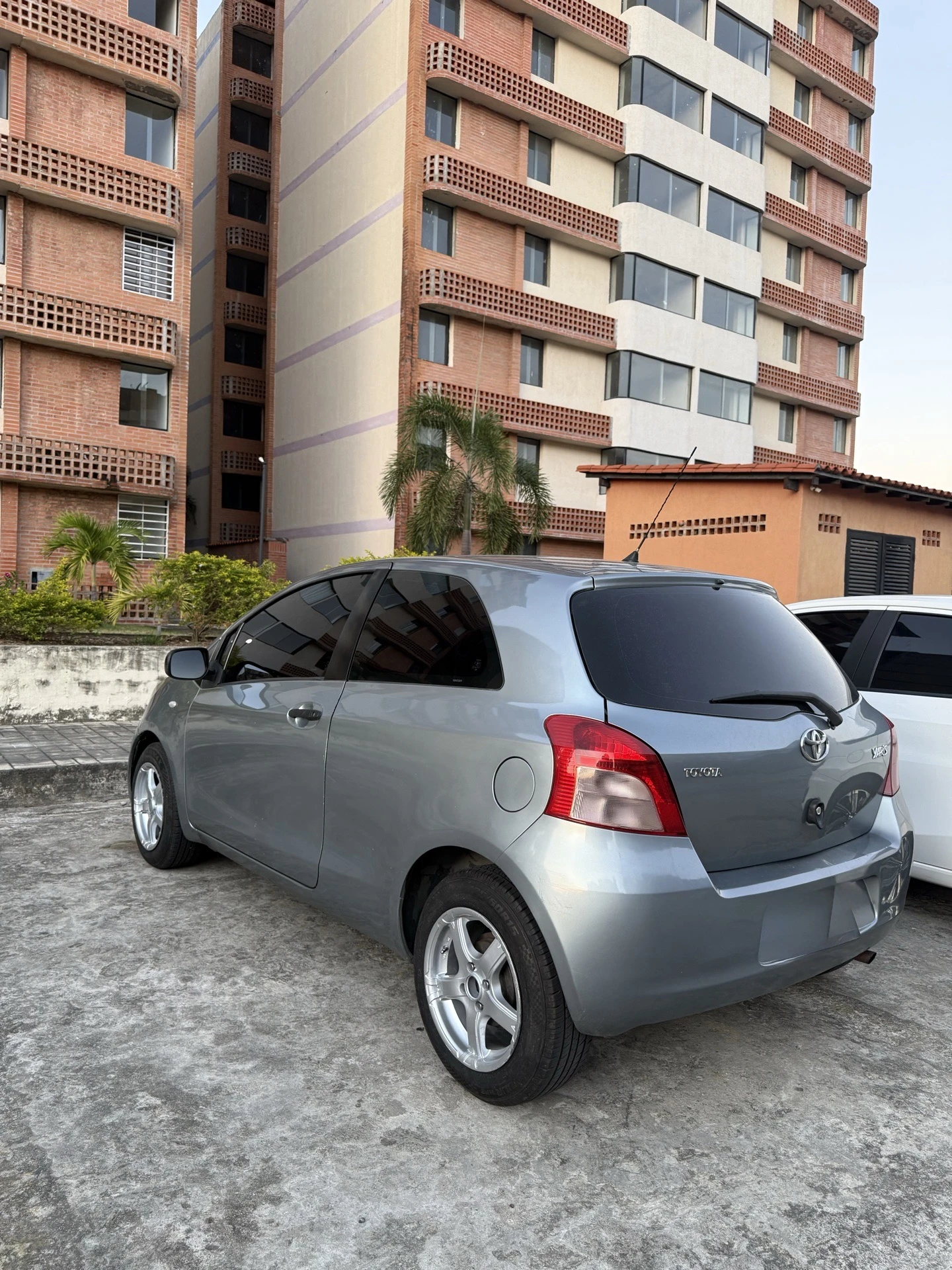 2007 Toyota Yaris Sport — photo 5