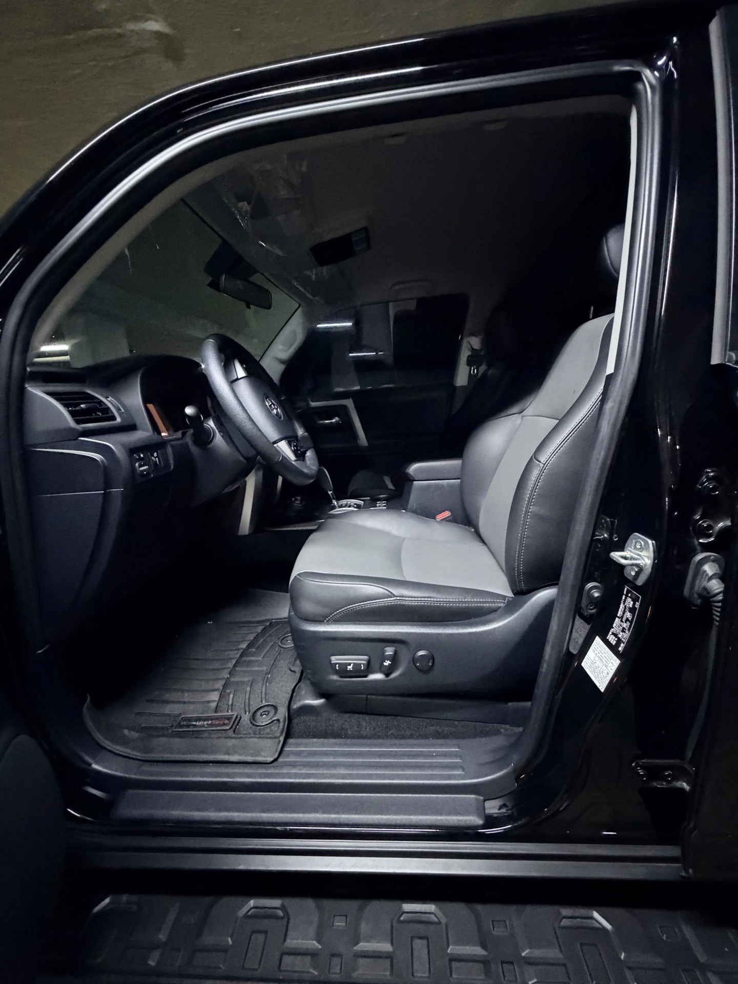 2024 Toyota 4Runner Sr5 — photo 6