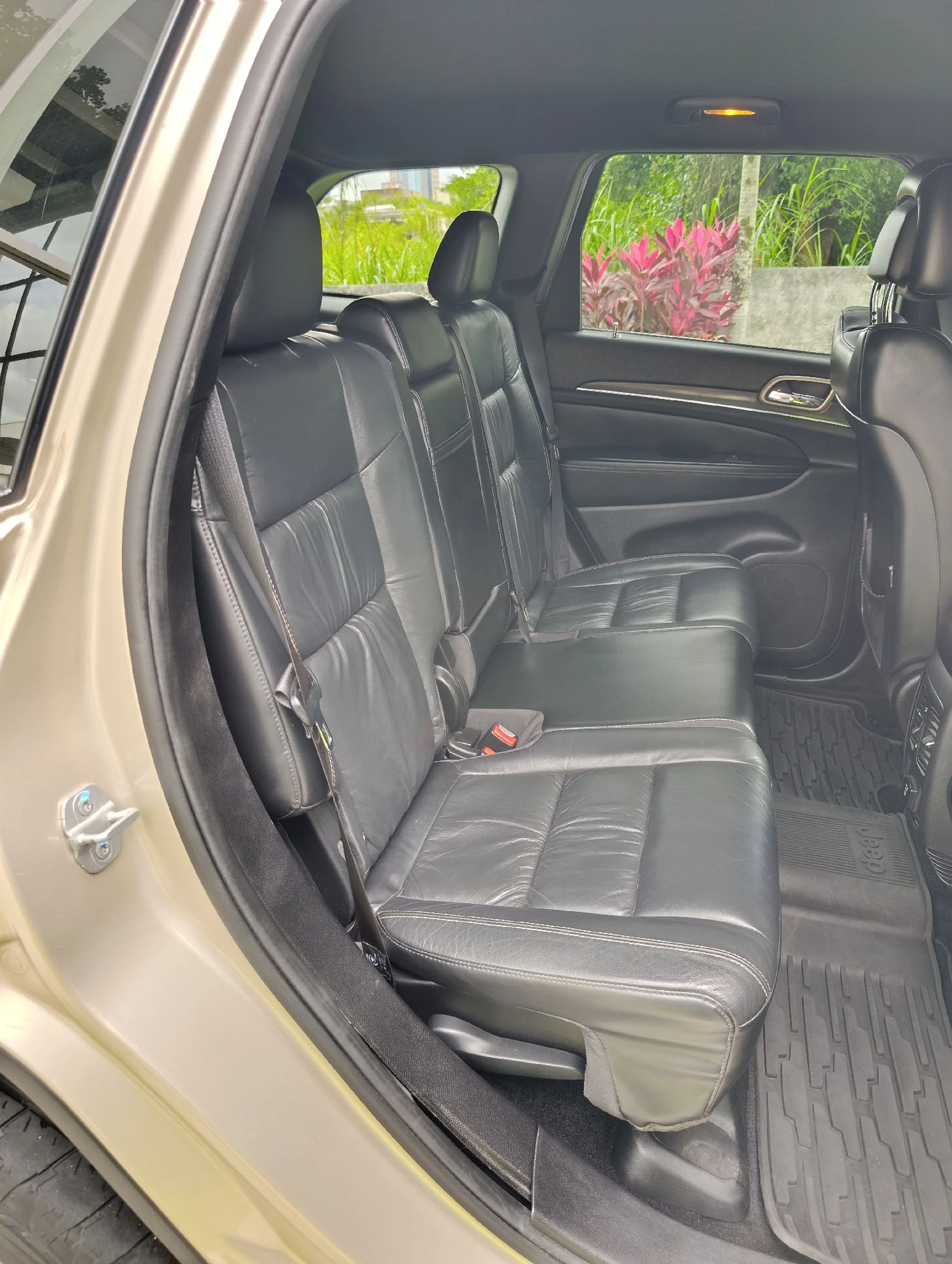2013 Jeep Grand Cherokee 4G Plus Limited 4x4 — photo 15
