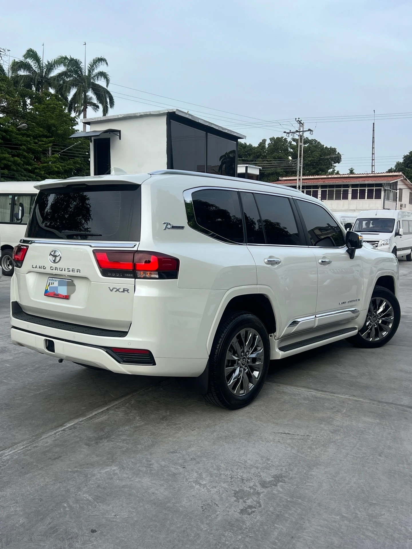 2025 Toyota Land Cruiser Lc300 — foto 5