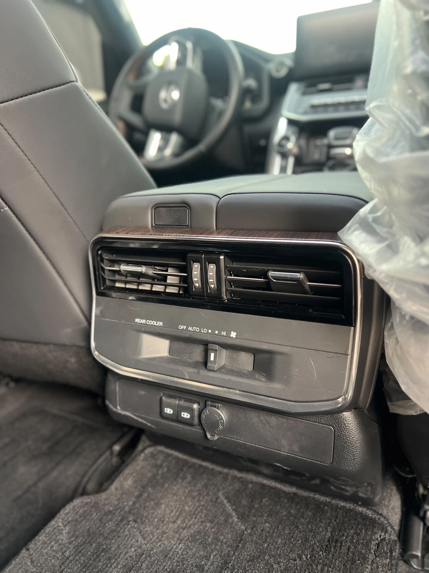 2025 Toyota Land Cruiser Lc300 — foto 12