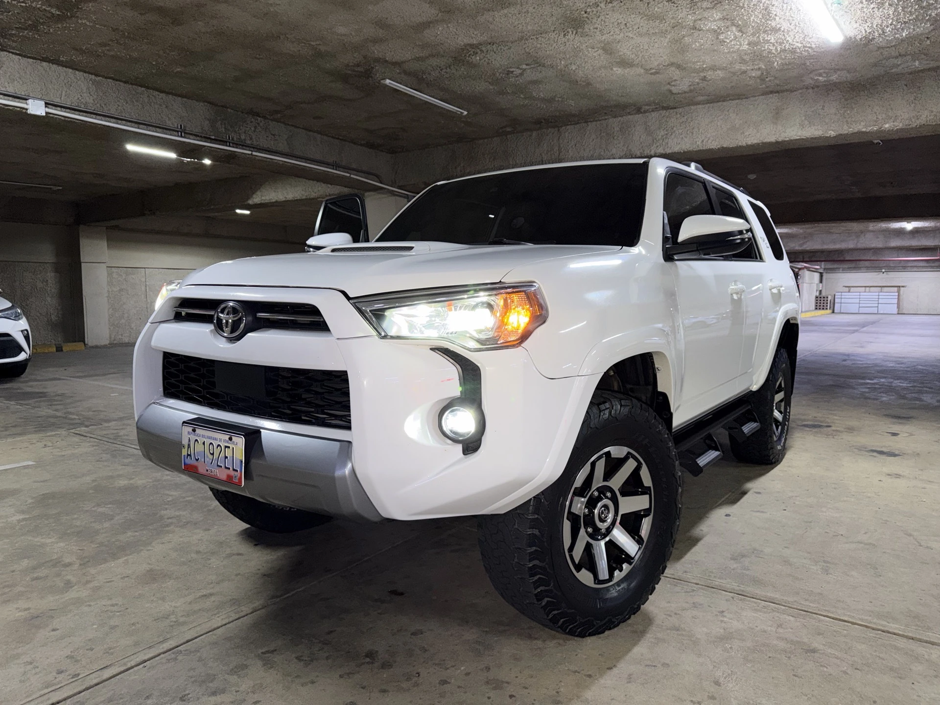 2021 Toyota 4Runner TRD OFF ROAD PREMIUM — photo 2