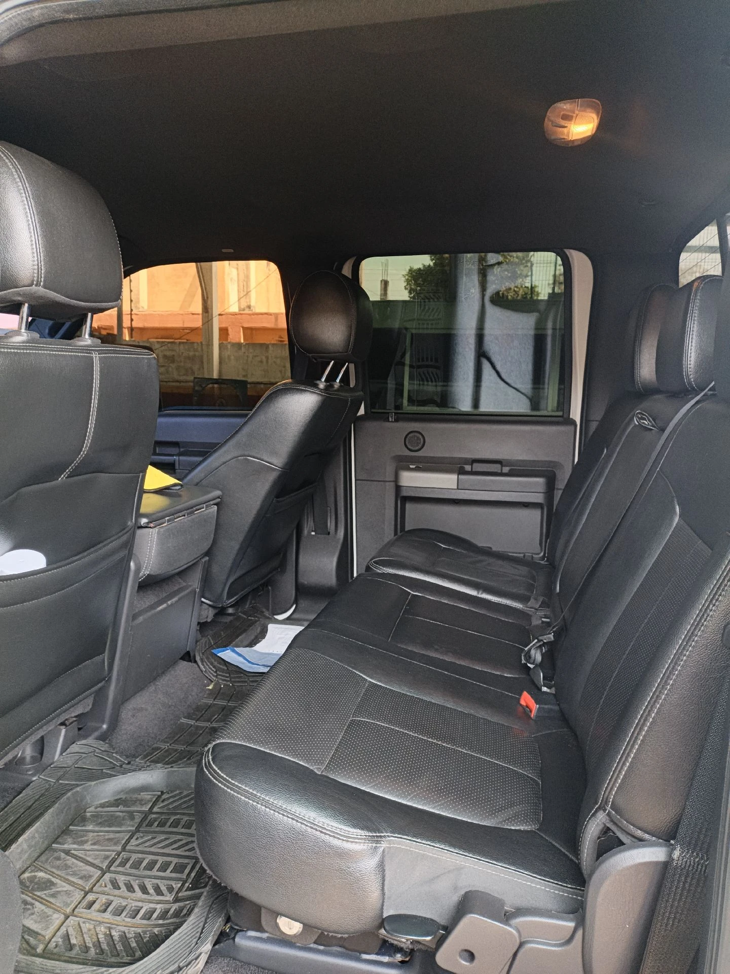 2013 Ford F-250 La riat — photo 9