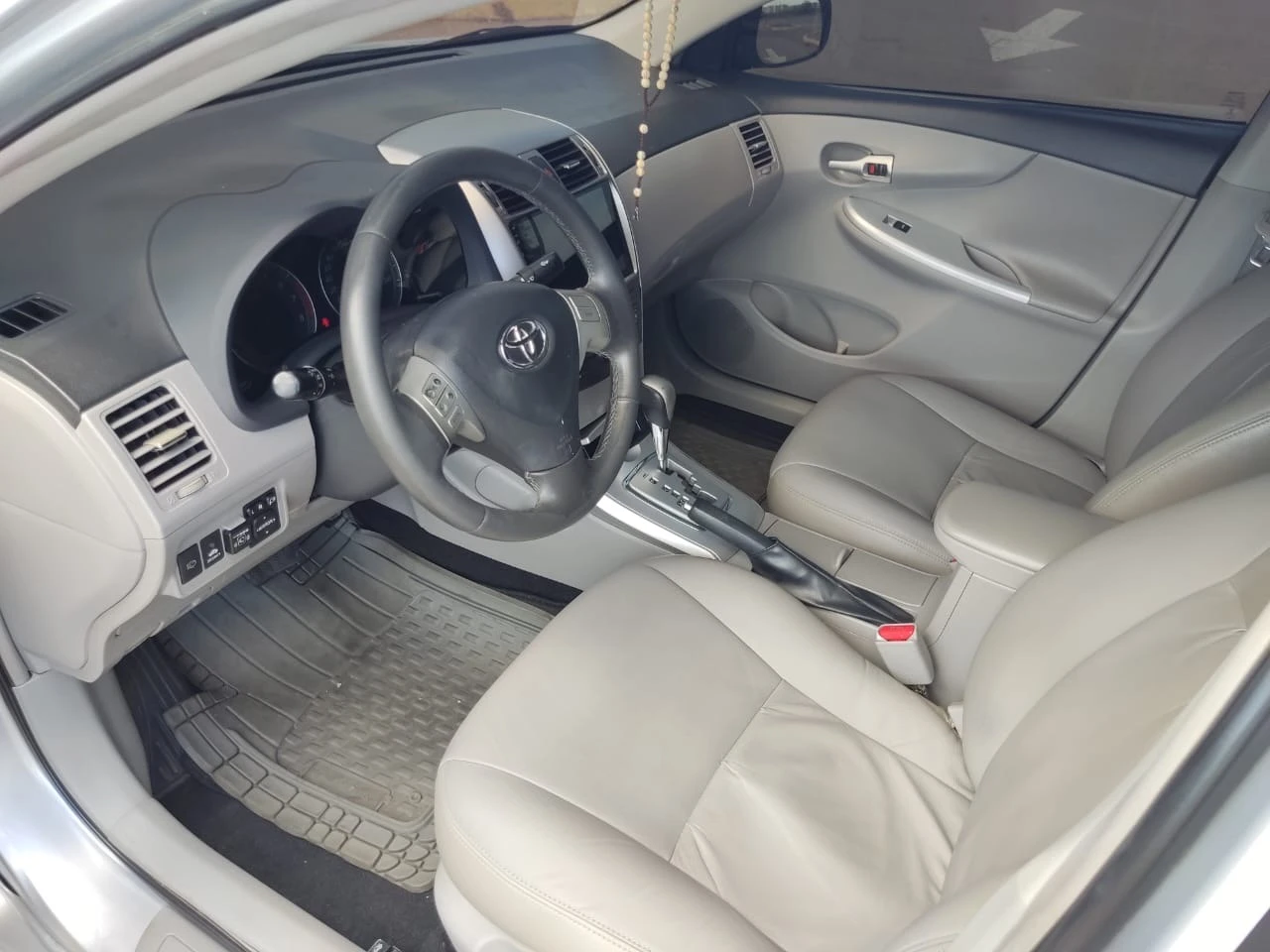 2013 Toyota Corolla GLI — photo 5