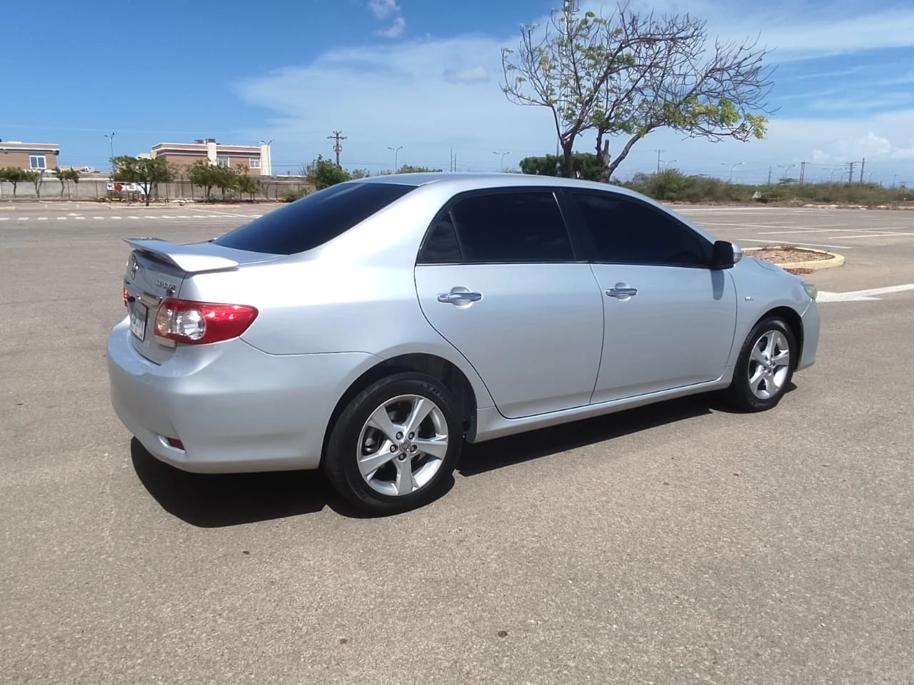 2013 Toyota Corolla GLI — photo 6