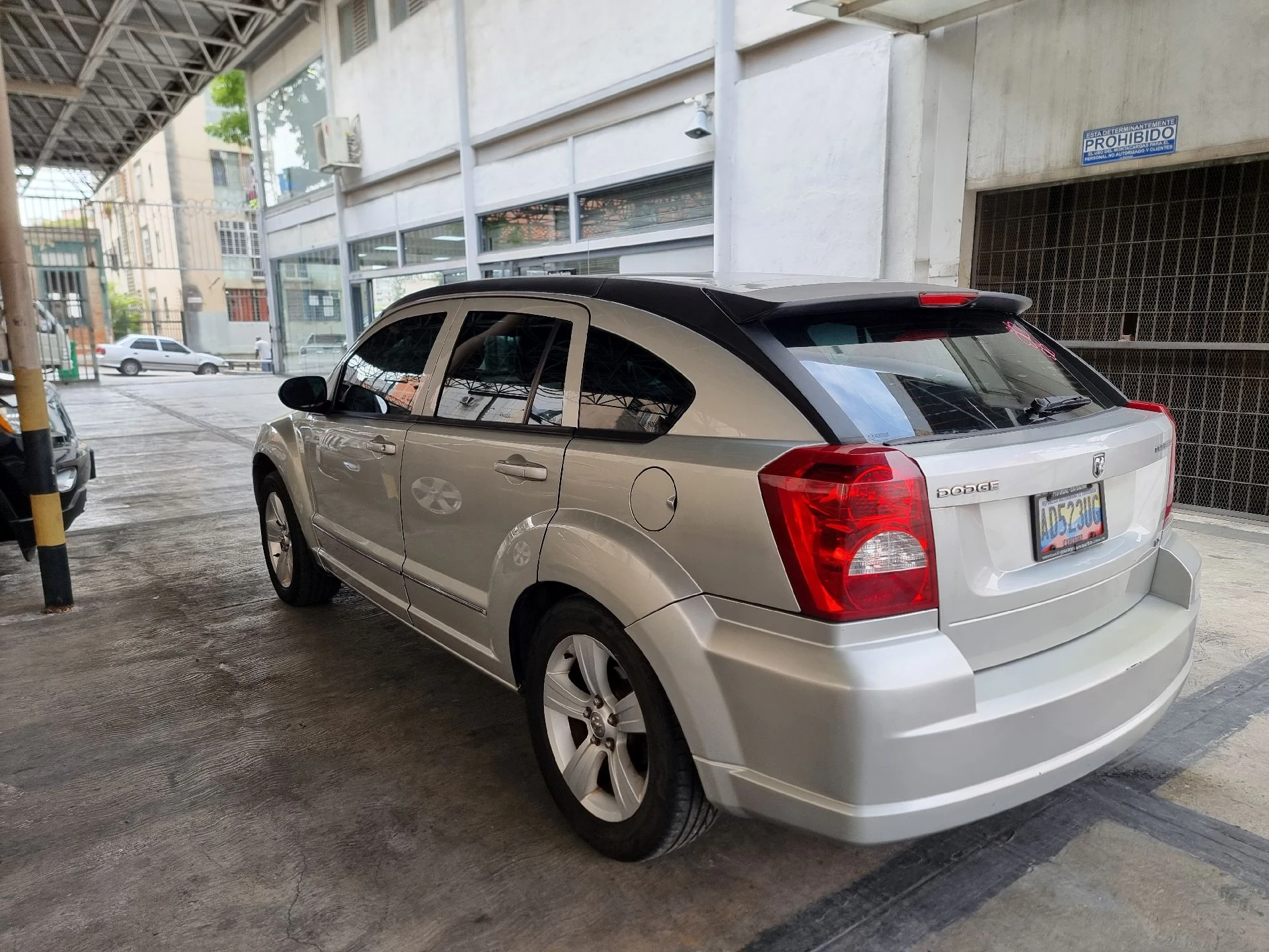 2012 Dodge Caliber LX — photo 2