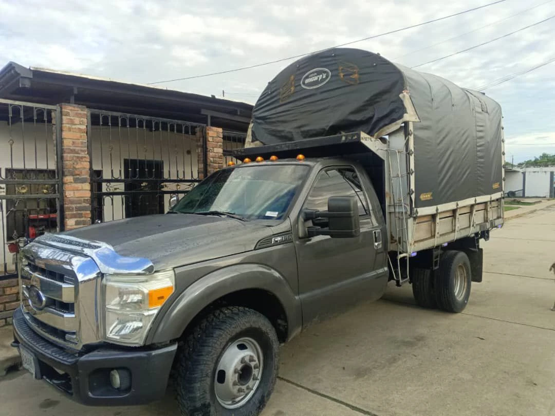 2012 Ford — photo 3