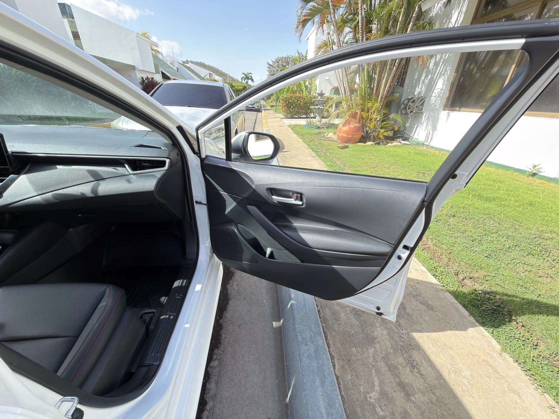 2023 Toyota Corolla Levin — photo 17