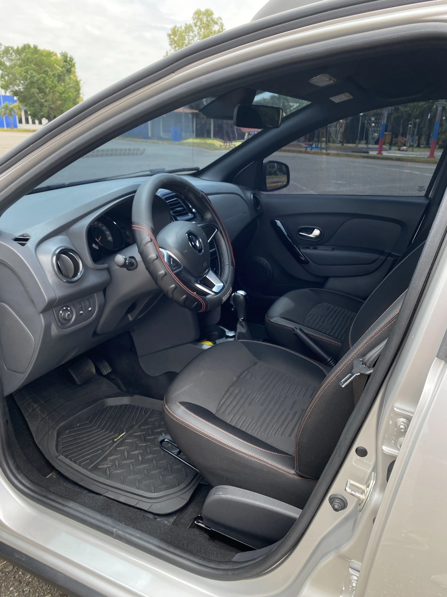 2026 Renault Stepway — photo 9