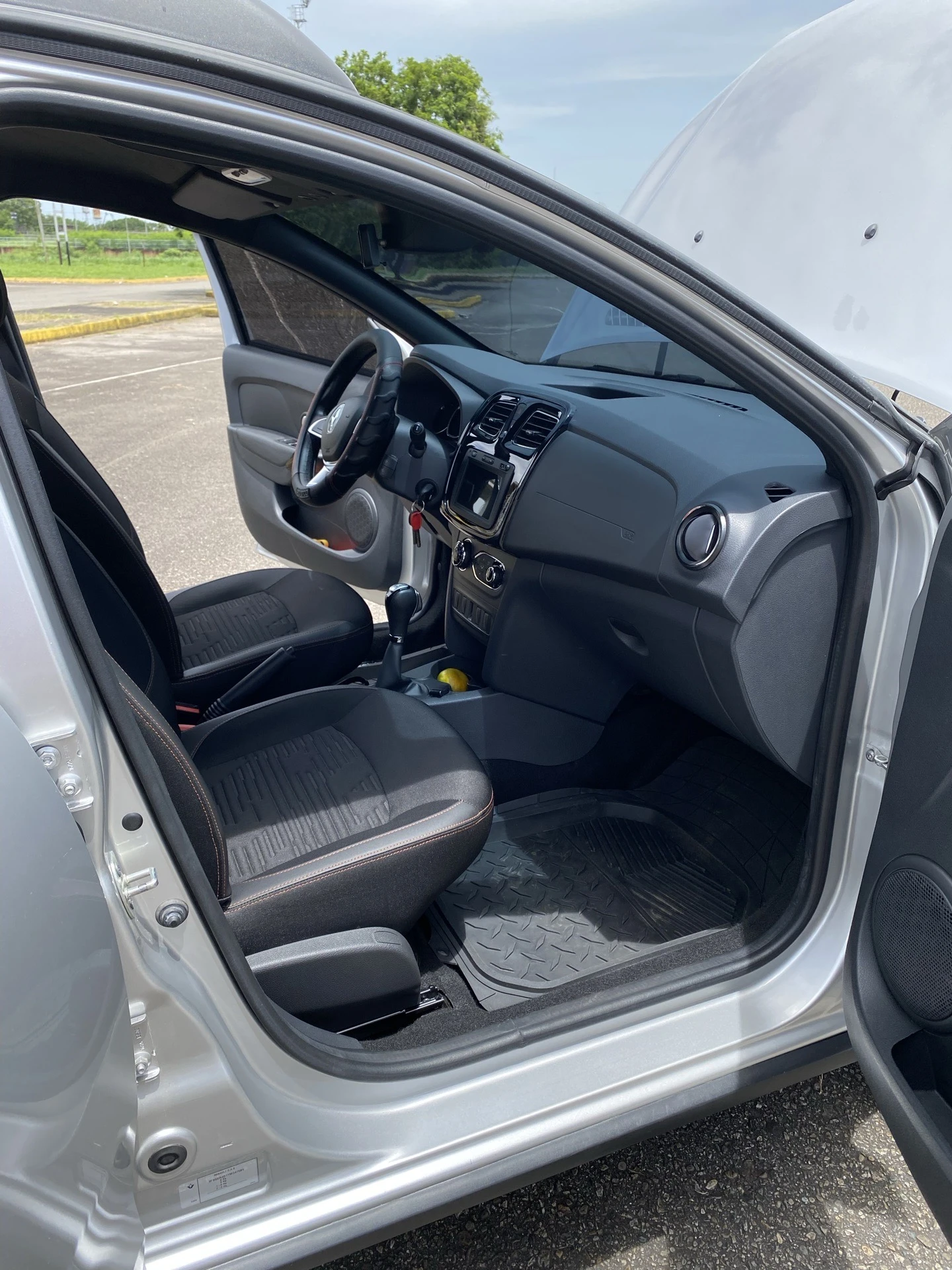 2026 Renault Stepway — photo 12