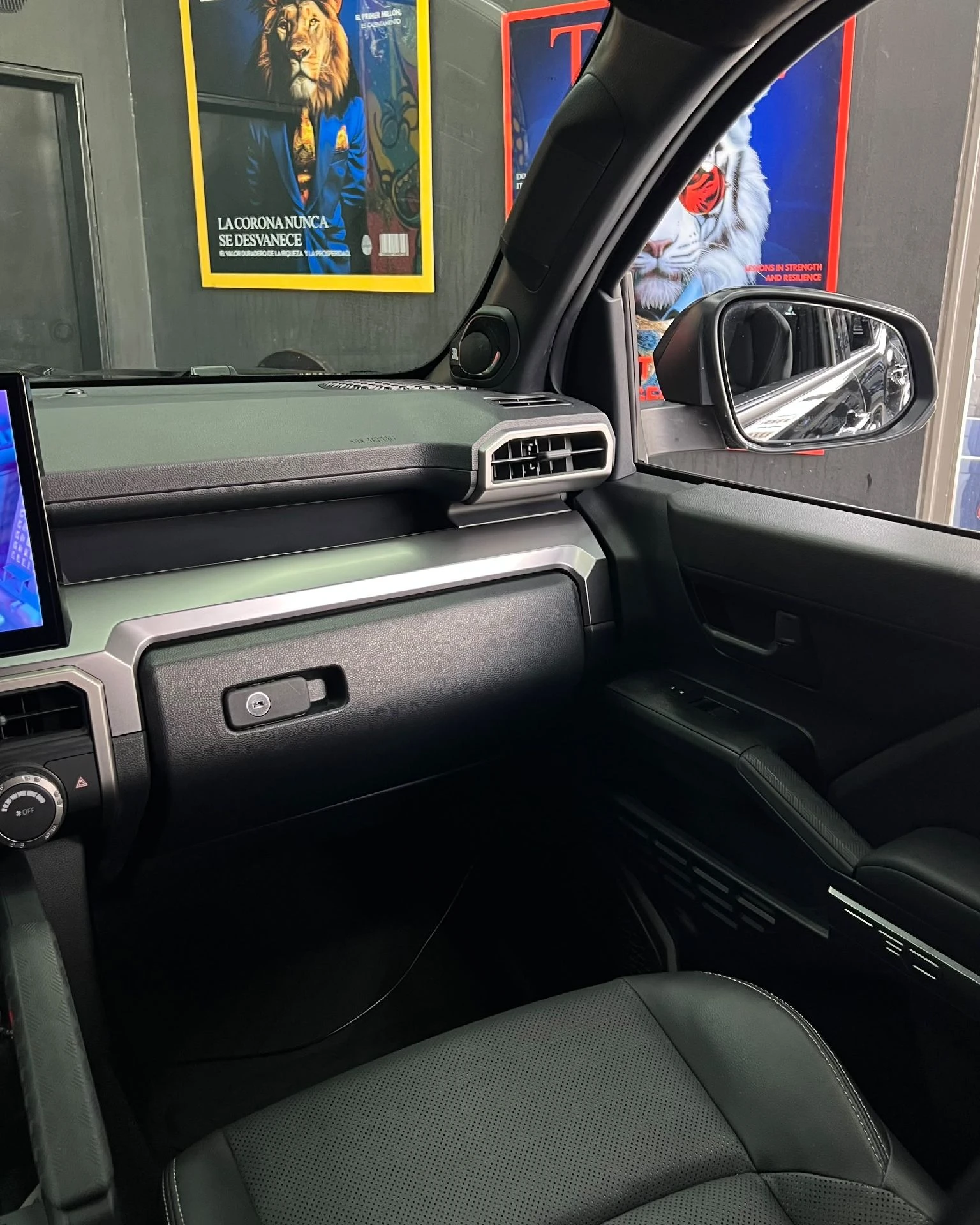 2025 Toyota 4Runner SR5 kit TRD Sport — photo 9