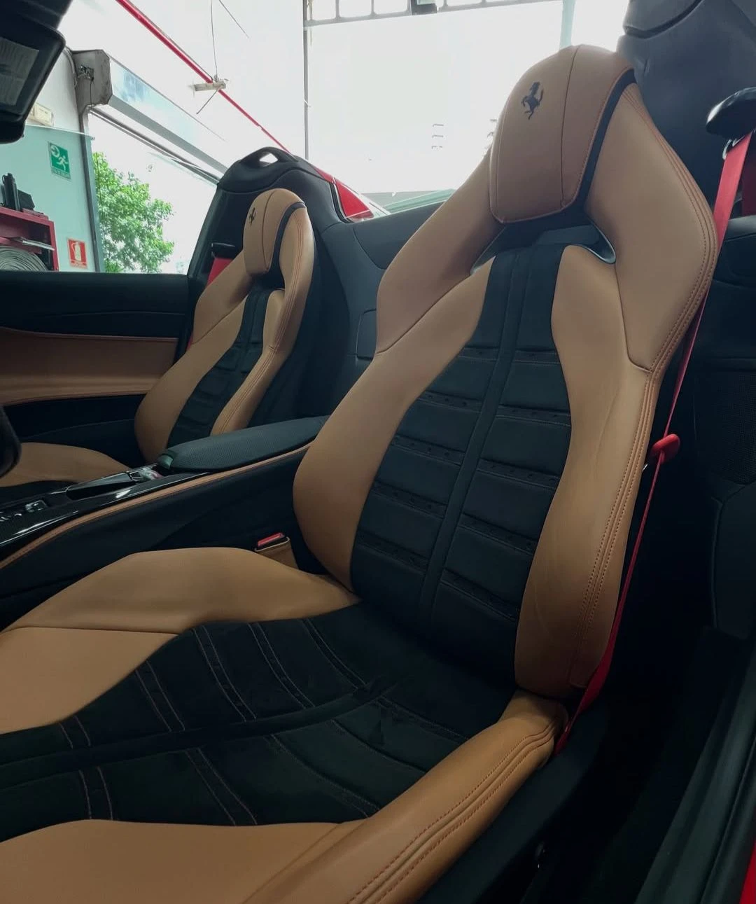 2022 Ferrari 812 GTS — photo 7