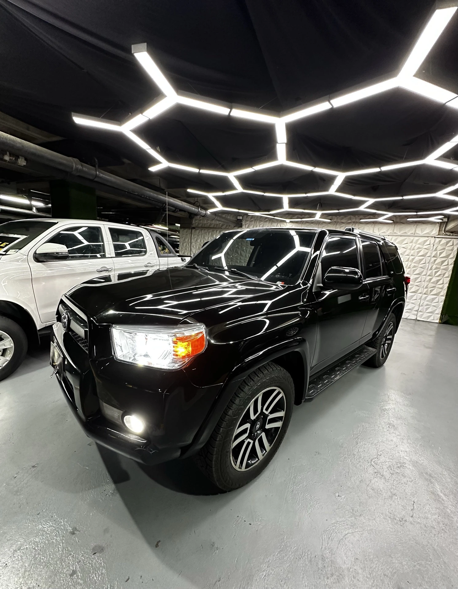 2011 Toyota 4Runner SR5 — photo 3
