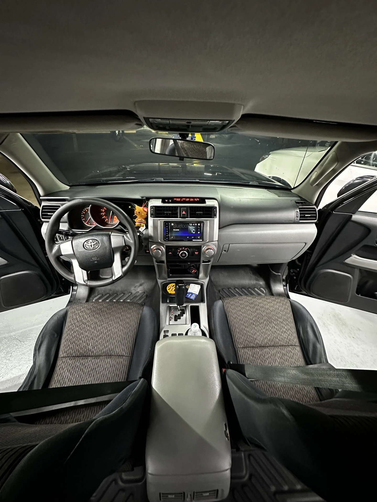 2011 Toyota 4Runner SR5 — photo 11