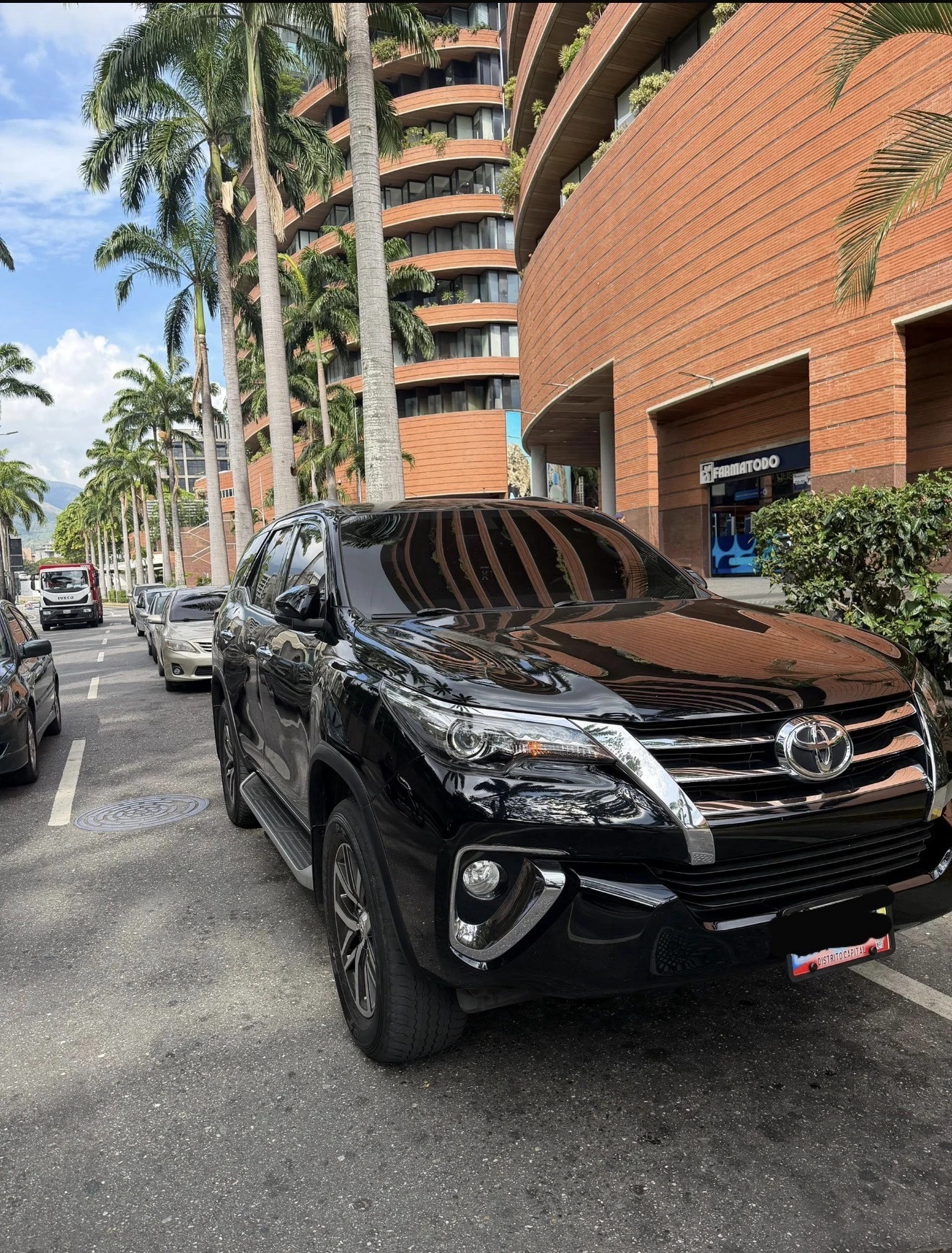 2020 Toyota Fortuner SR5 v6 — photo 8