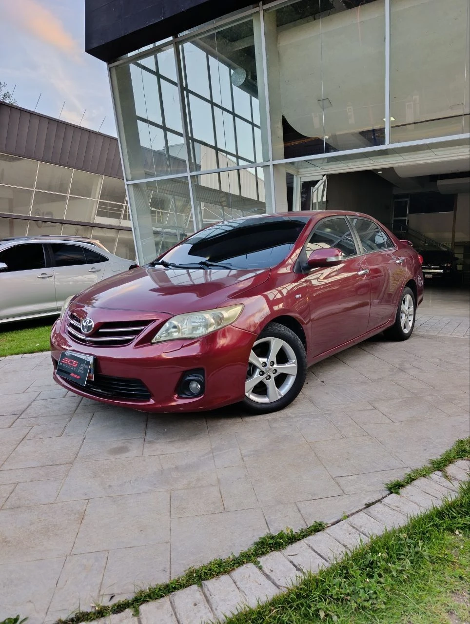 2013 Toyota Corolla GLI — photo 2