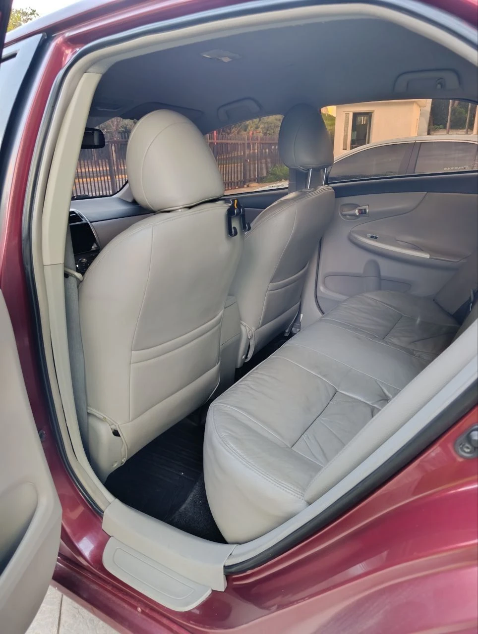 2013 Toyota Corolla GLI — photo 10
