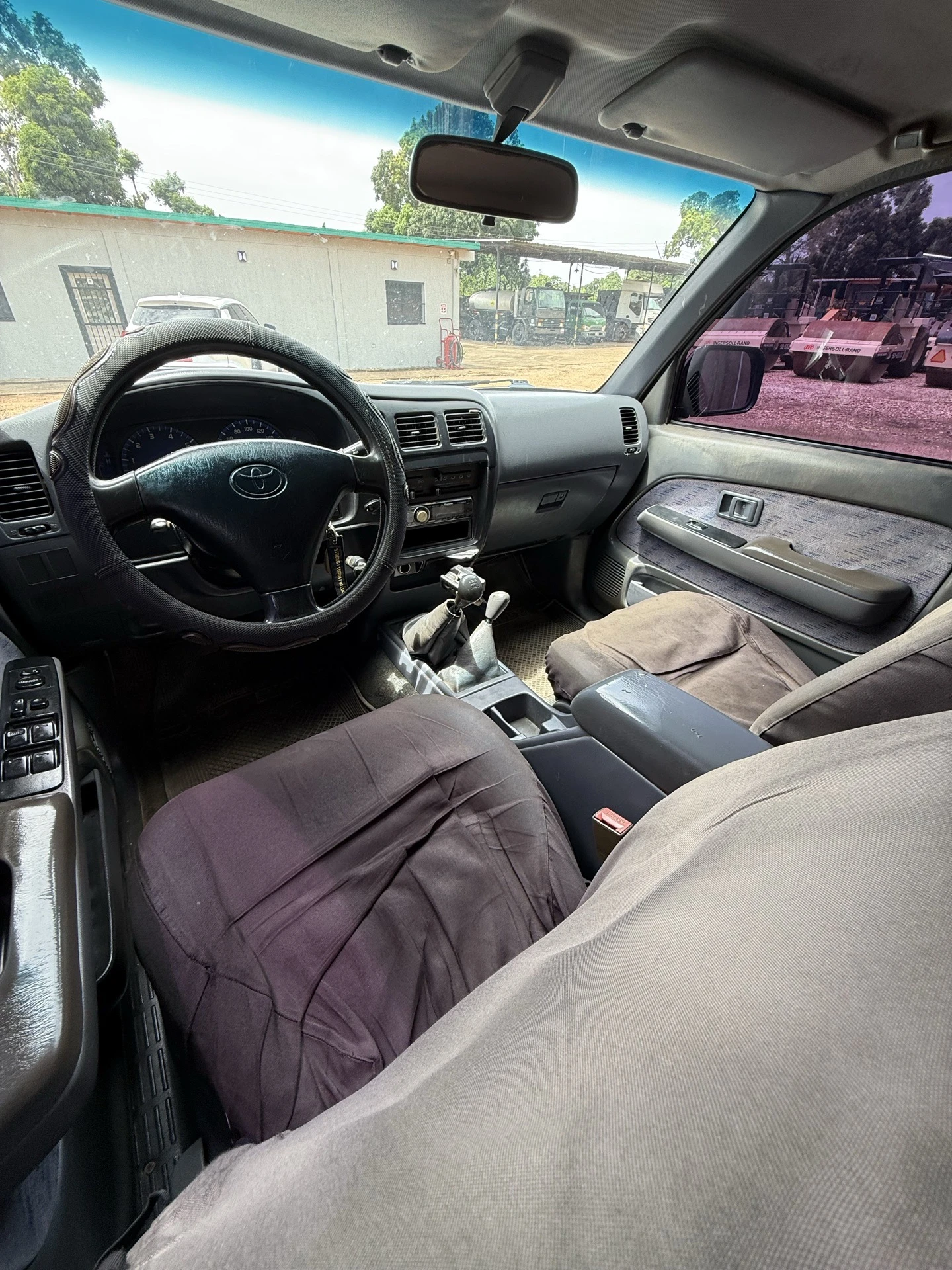 2004 Toyota Hilux Sincrónico 4x4 — foto 2