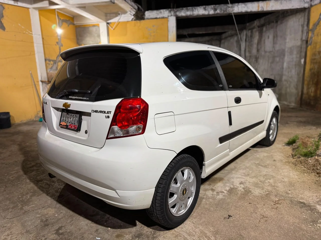2009 Chevrolet Aveo Premium — photo 2