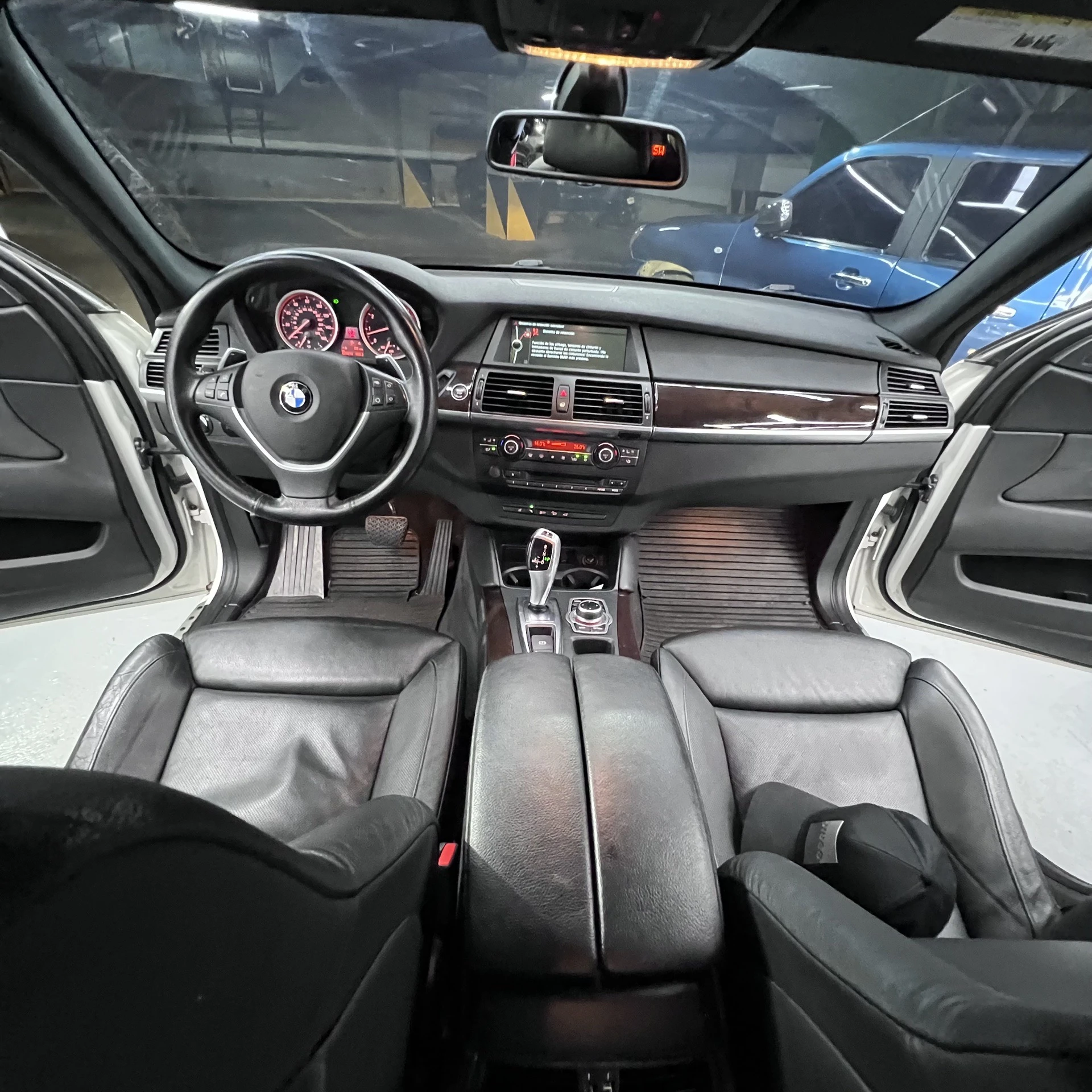 2013 BMW X6 — photo 7
