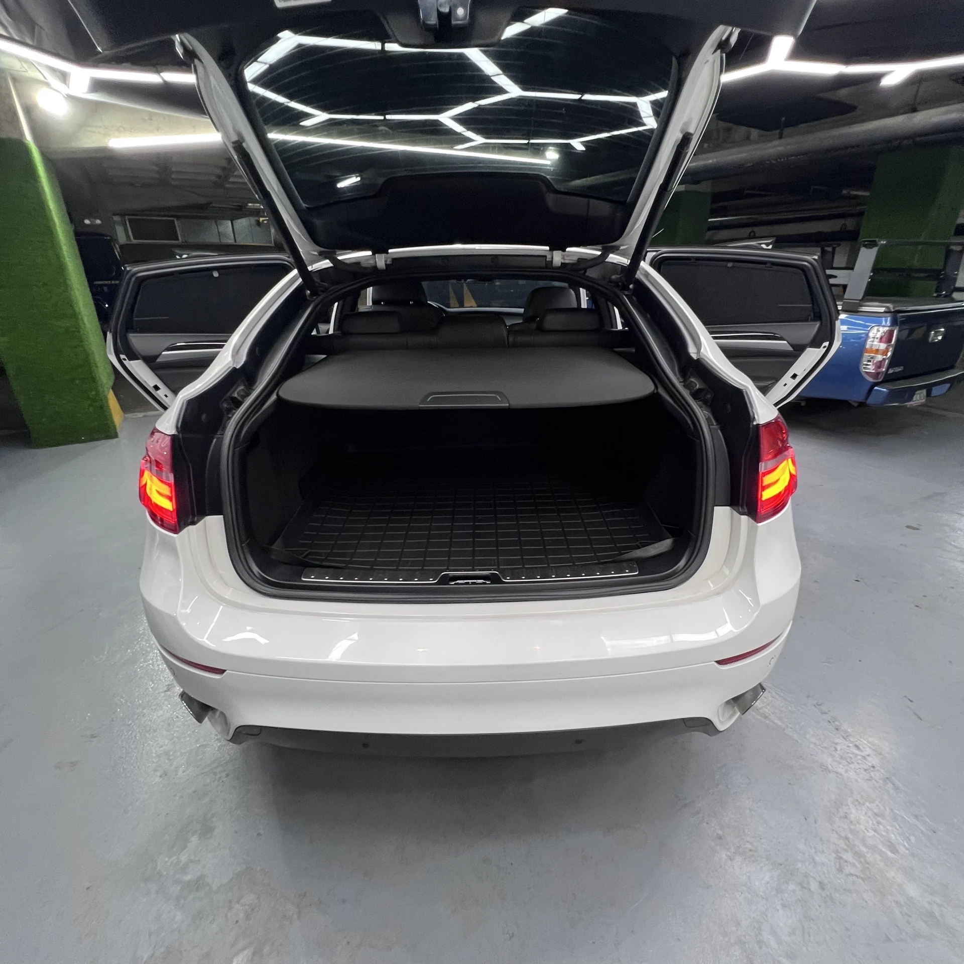 2013 BMW X6 — photo 6