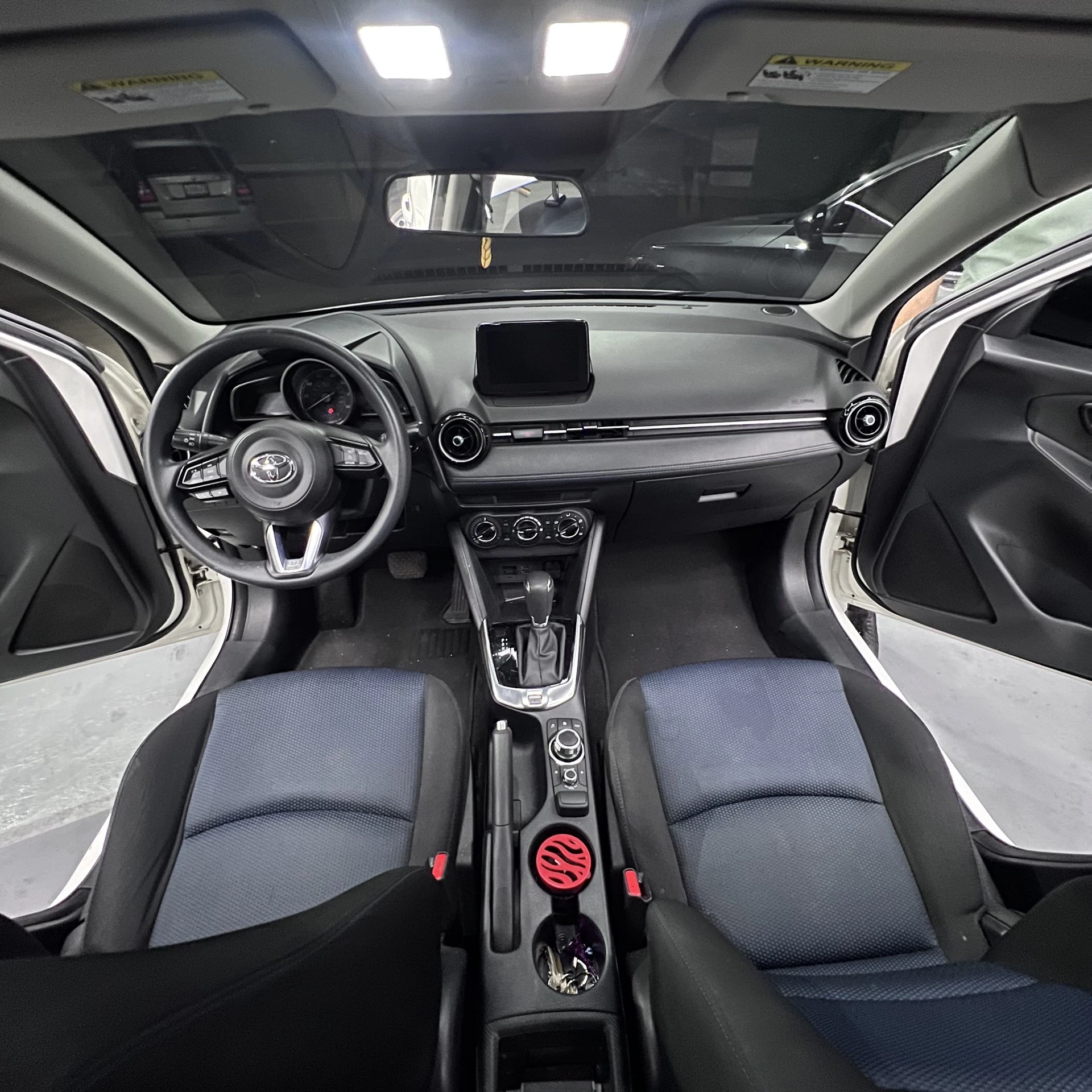 2019 Toyota Yaris R — foto 3