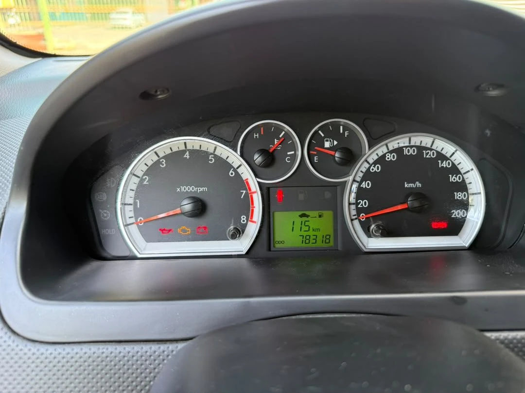 2013 Chevrolet Aveo LT — photo 6