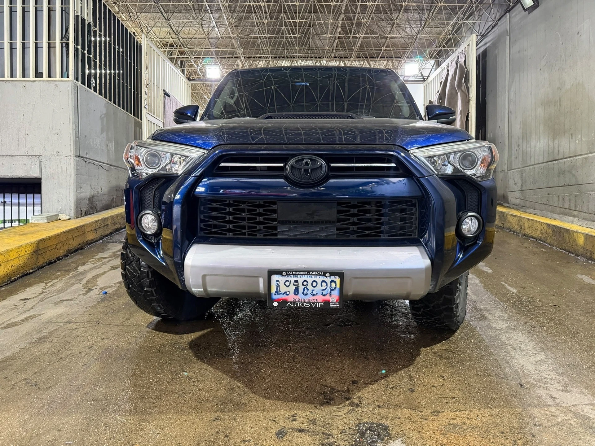 2020 Toyota 4Runner TRD off road — photo 2