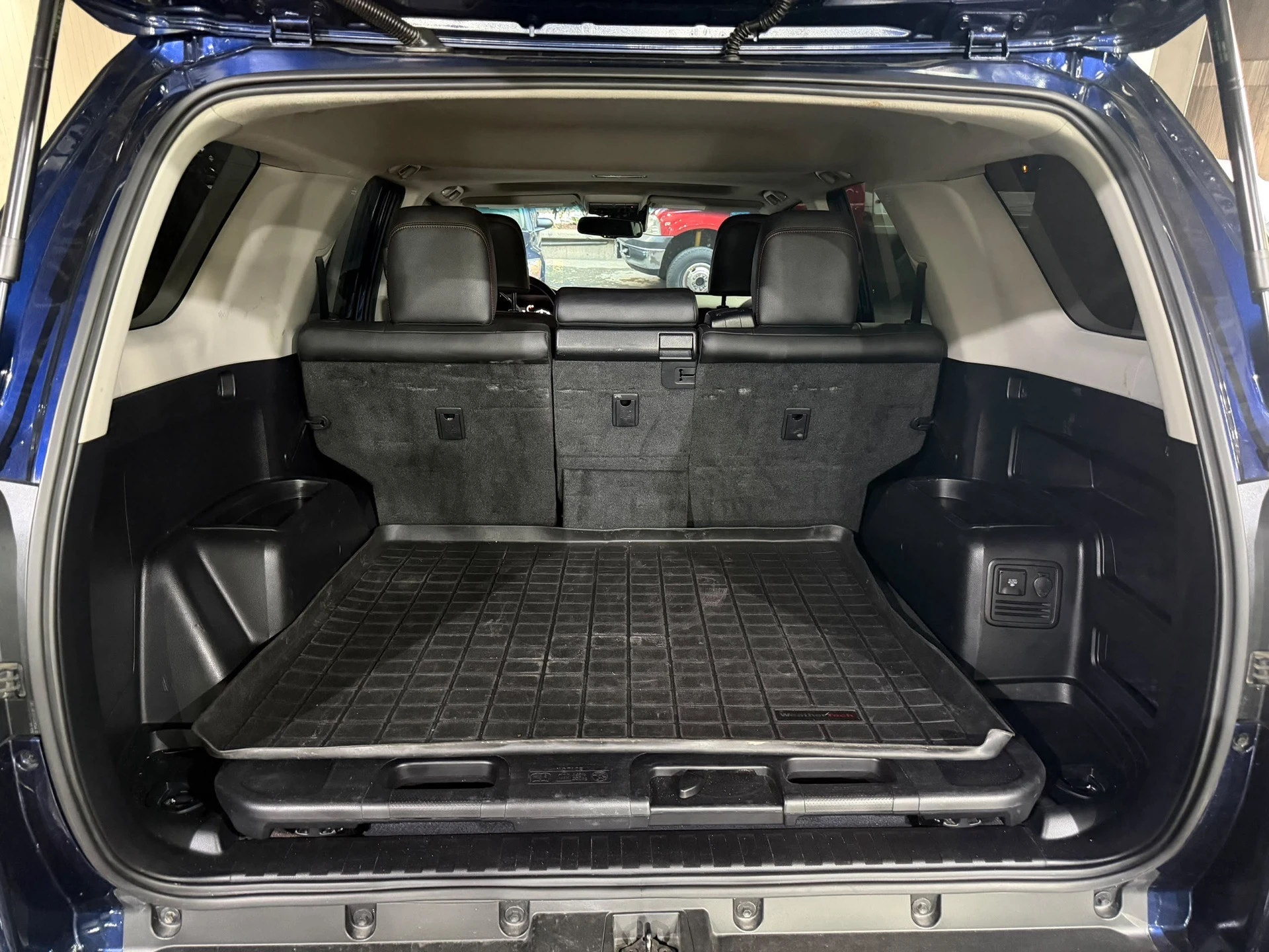 2020 Toyota 4Runner TRD off road — photo 6