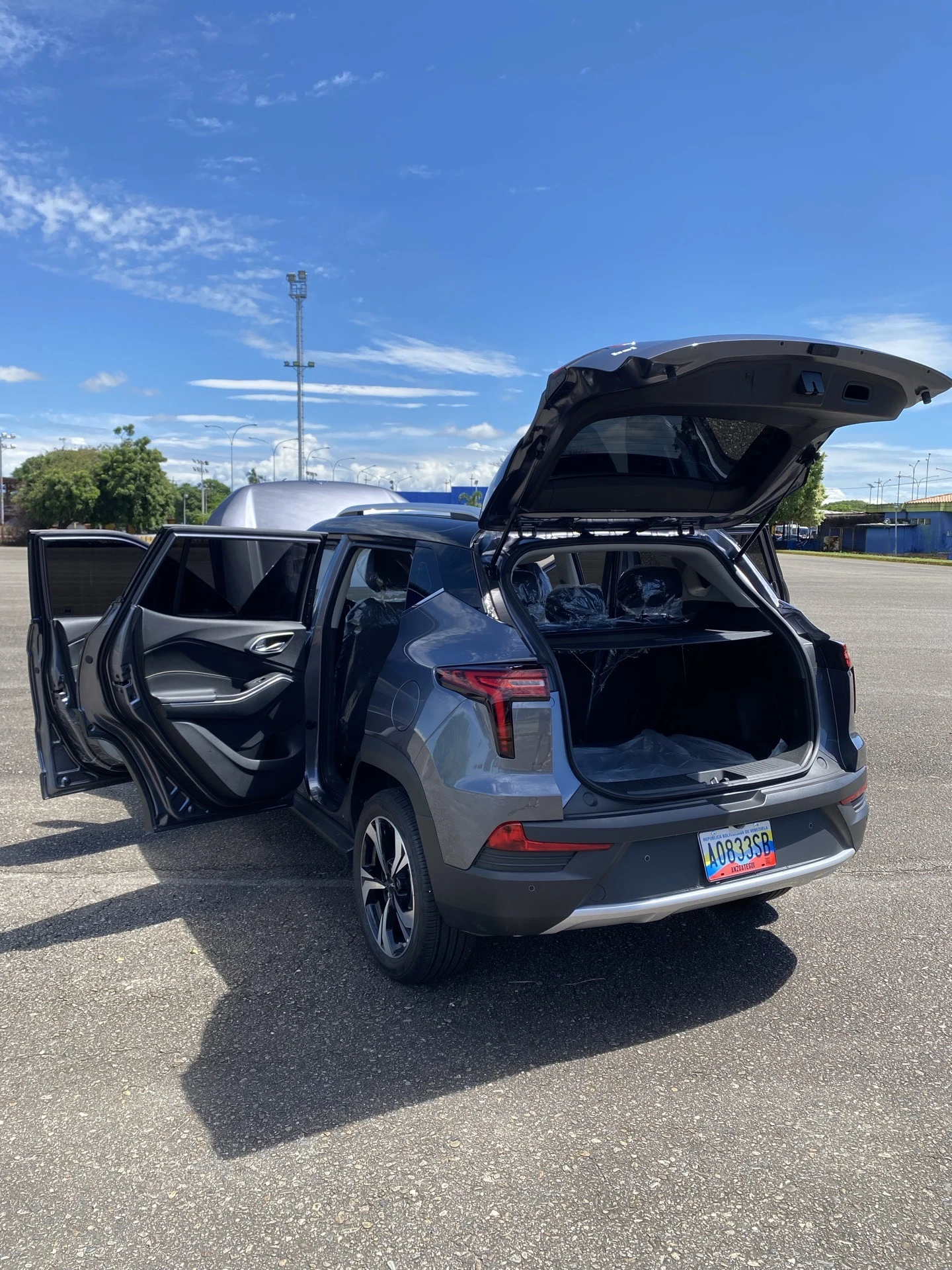 2026 JAC JS4 Nevado — photo 10