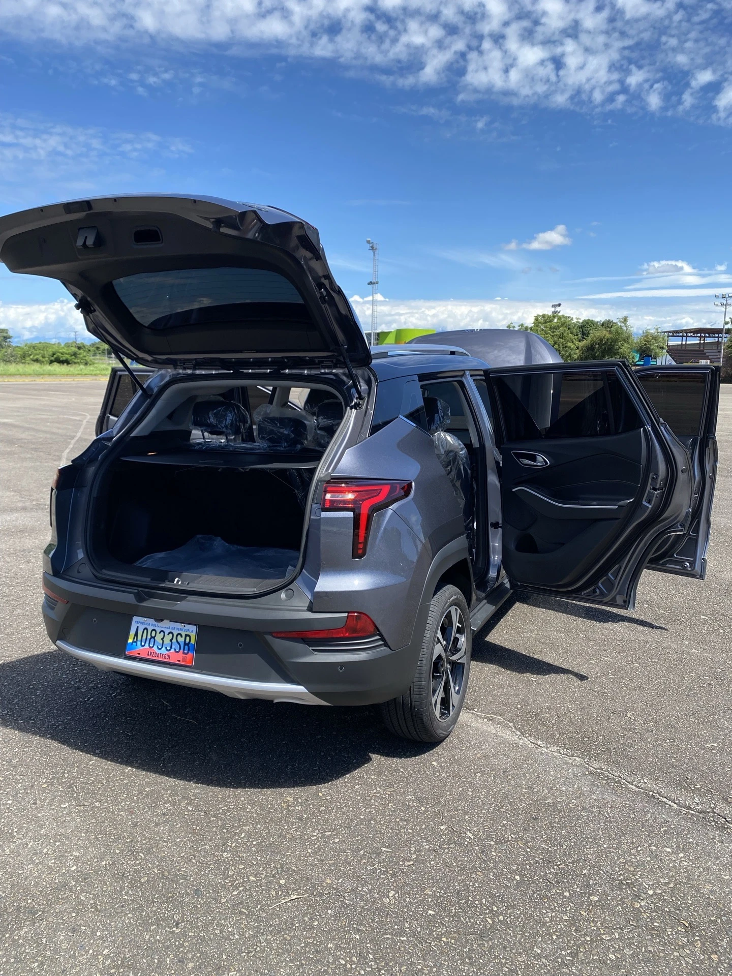 2026 JAC JS4 Nevado — photo 11